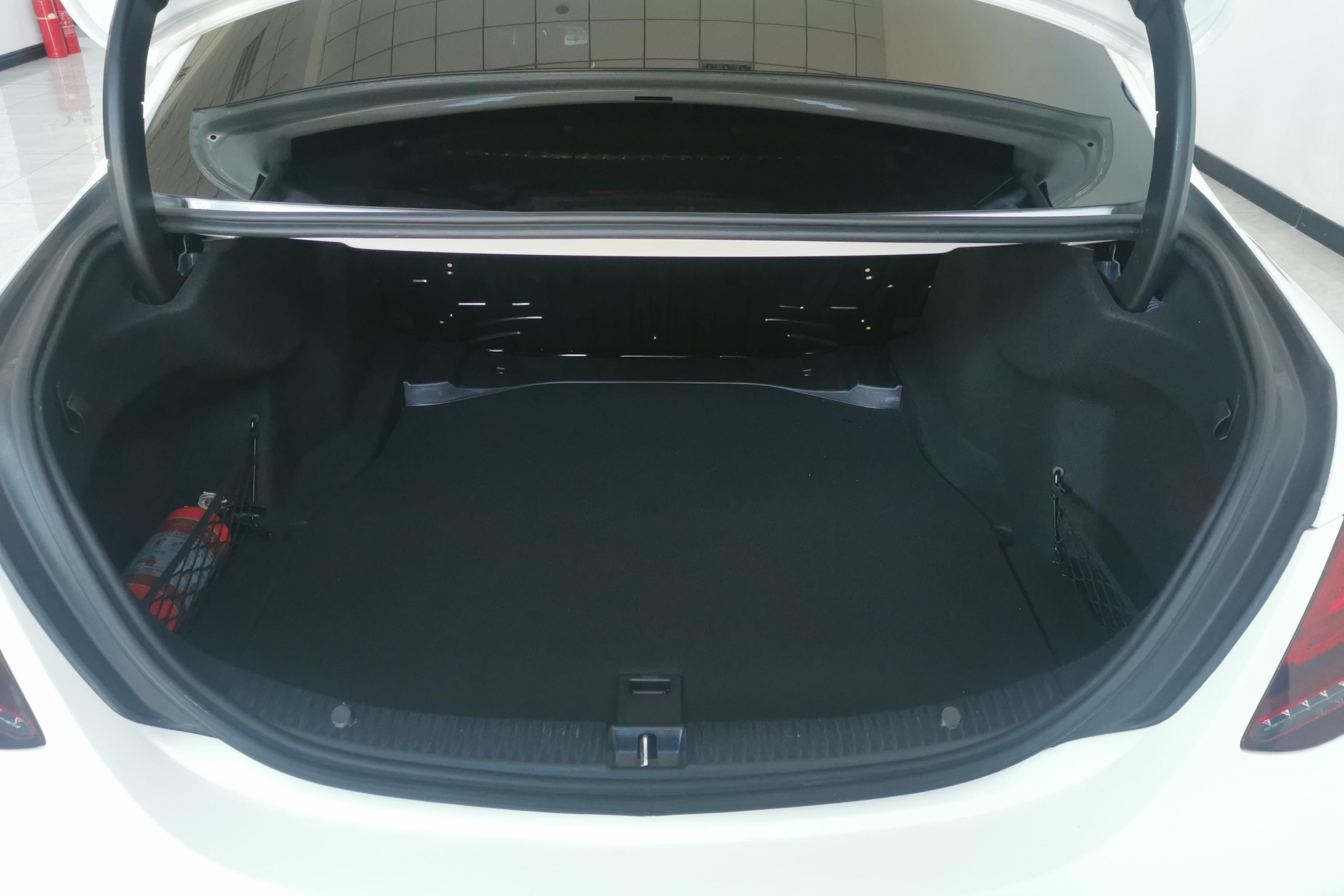 奔驰C级 C260 2020款 1.5T 自动 运动版改款 (国Ⅵ) 