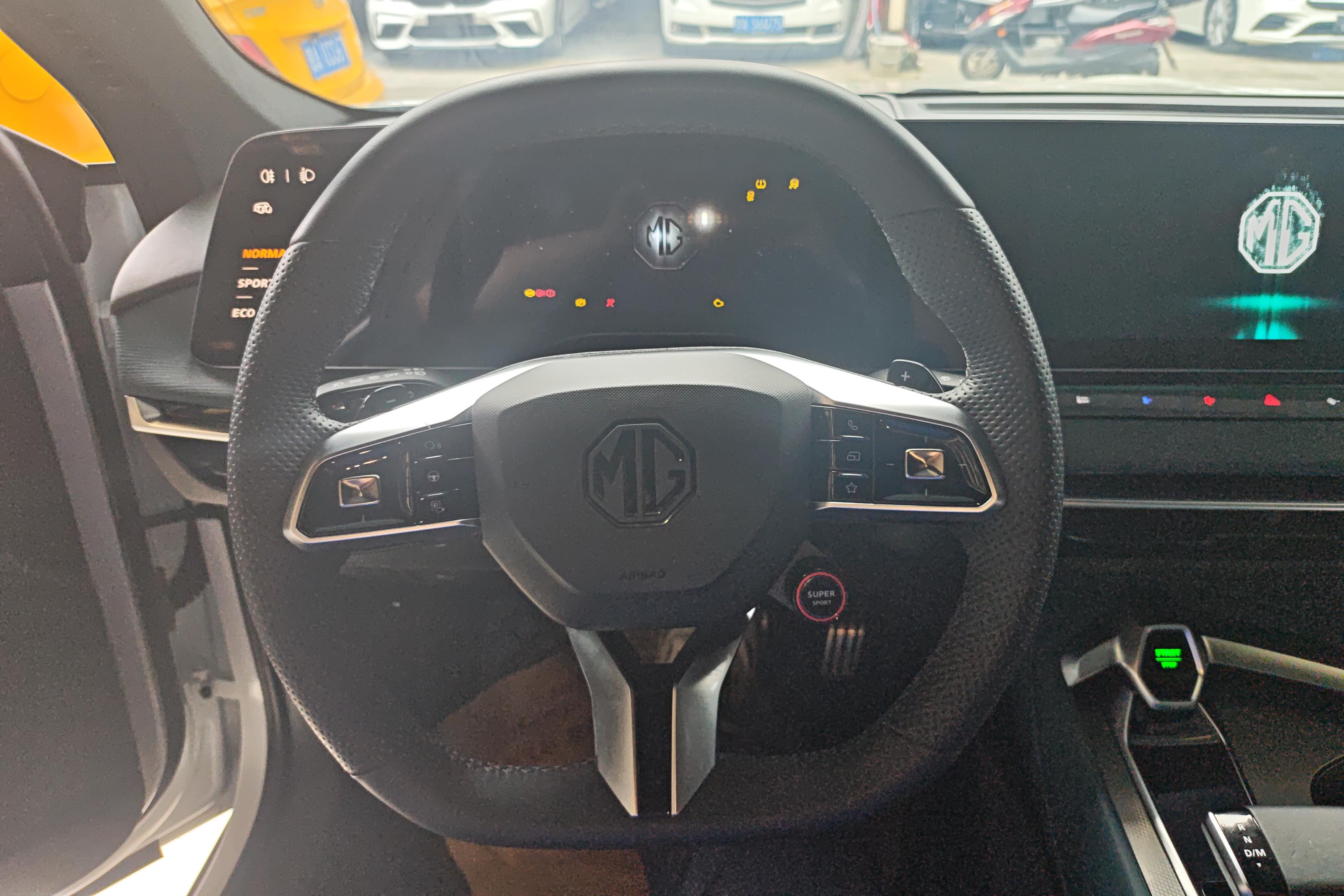 名爵MG7 2023款 2.0T 自动 猎美尊享版 (国Ⅵ) 