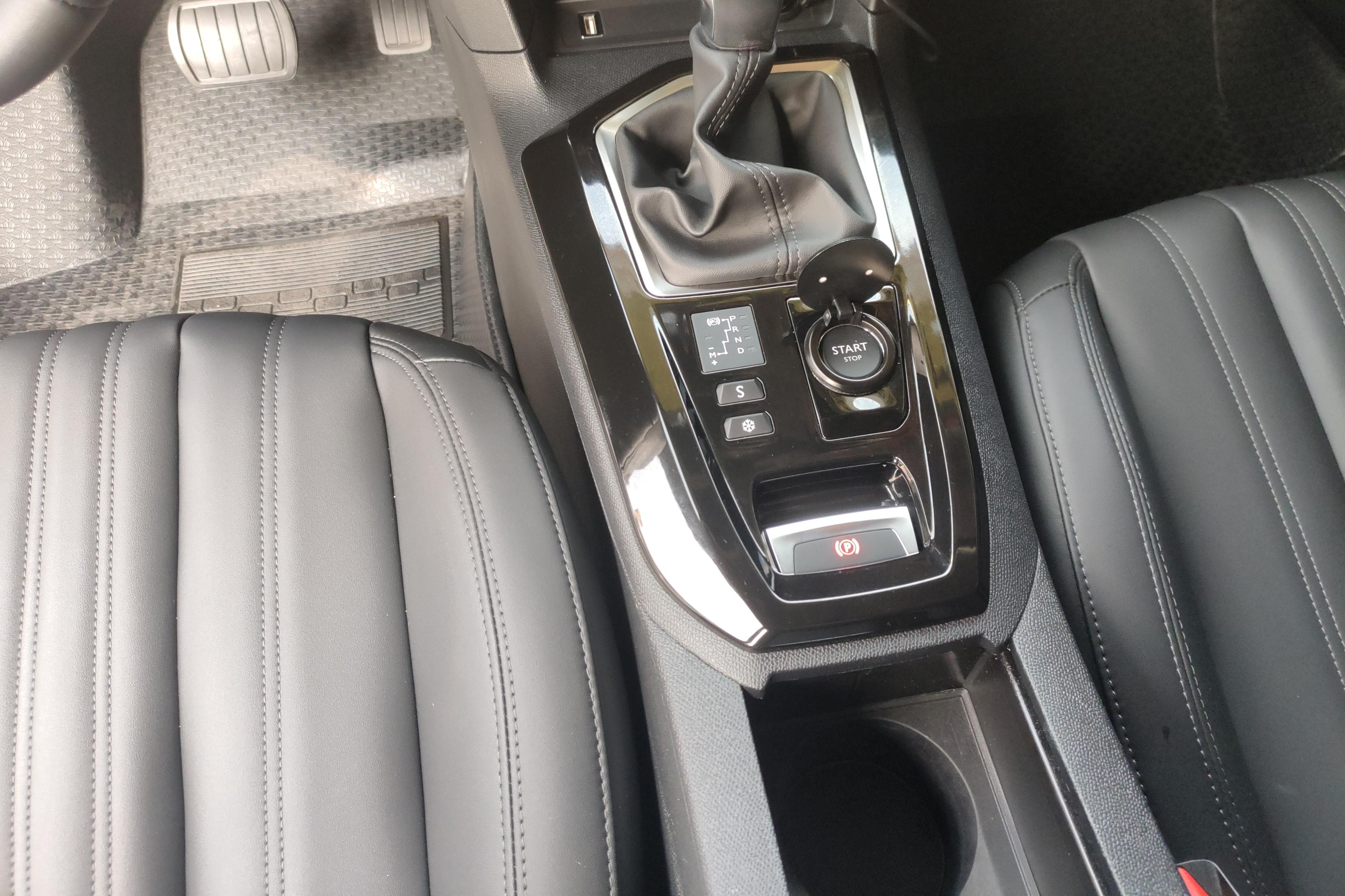 标致408 2022款 1.6T 自动 逐梦版 (国Ⅵ) 