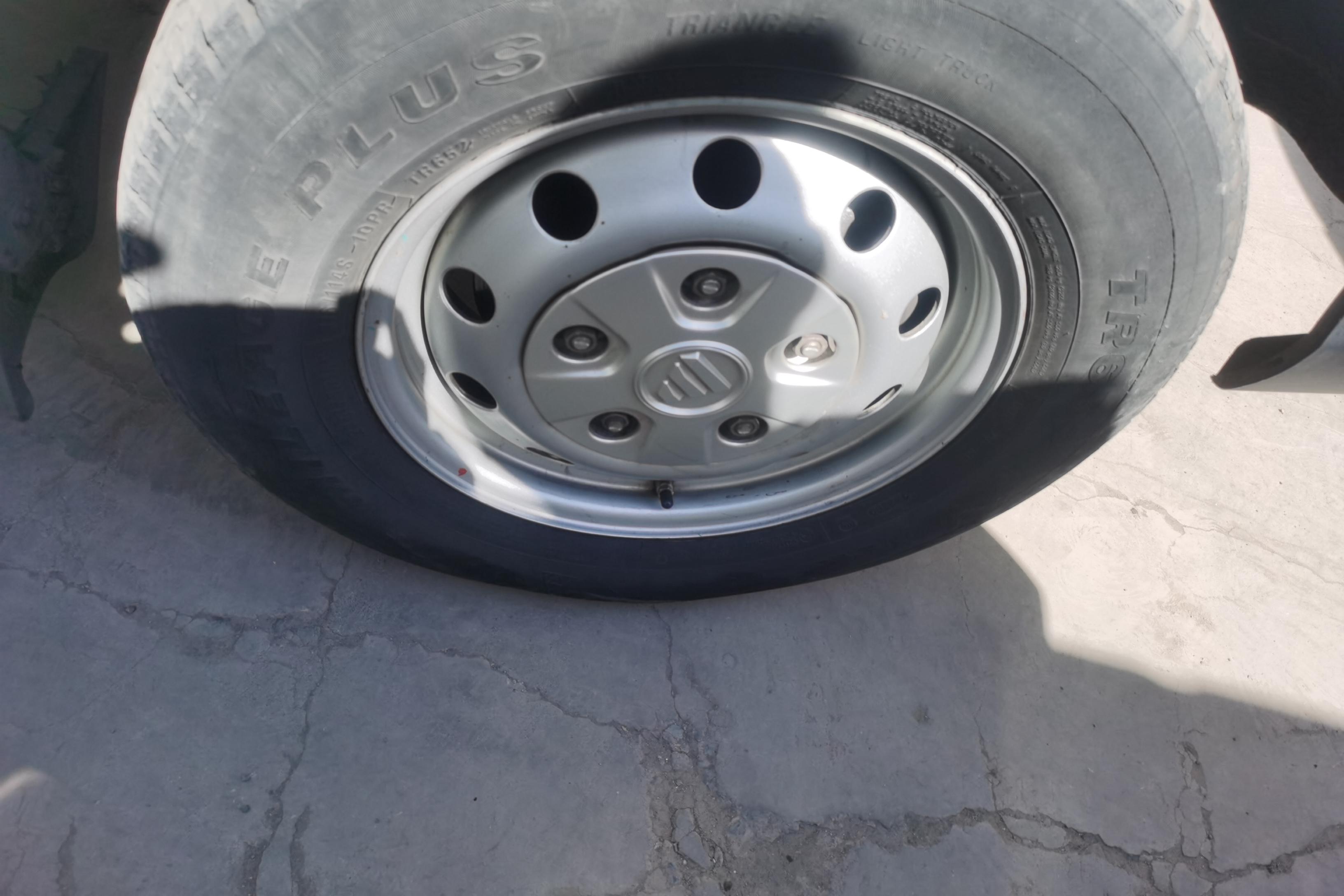 福田图雅诺 通途 2020款 2.5T 手动 短轴中顶 (国Ⅴ) 