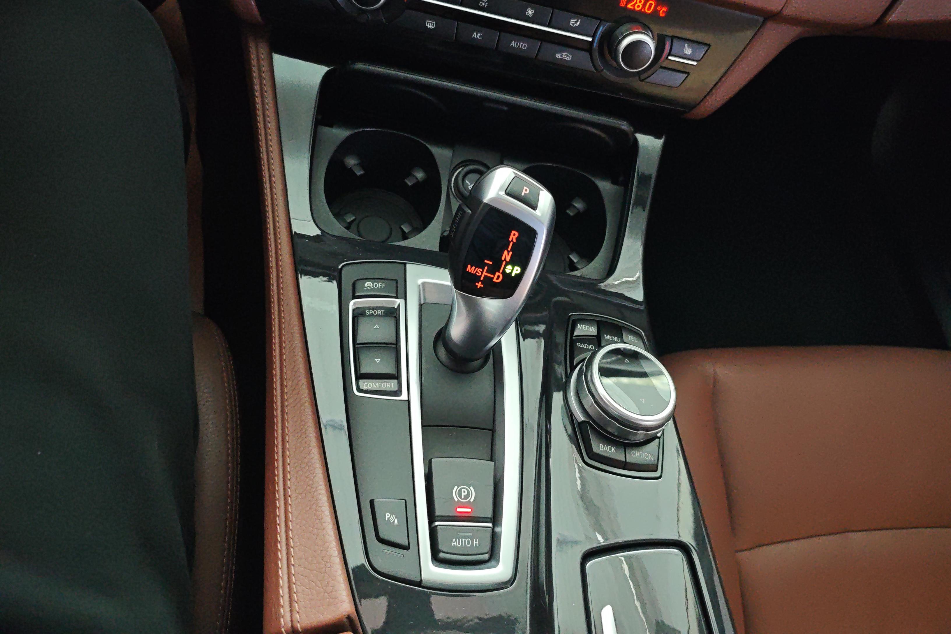 宝马5系 520Li 2017款 2.0T 自动 汽油 典雅型 (国Ⅴ) 