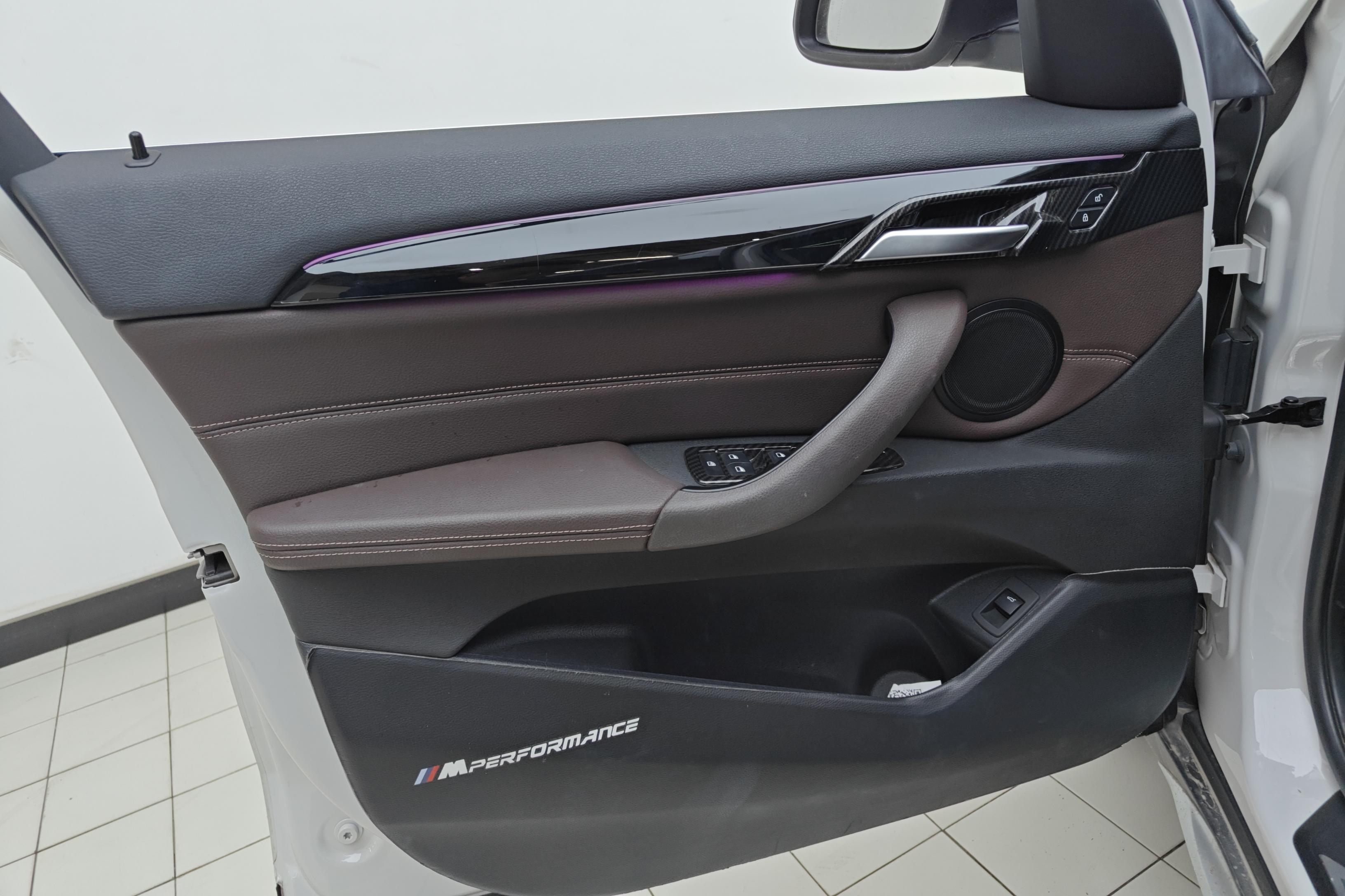 宝马X1 sDrive20Li 2020款 1.5T 自动 前驱 汽油 尊享型 (国Ⅵ) 