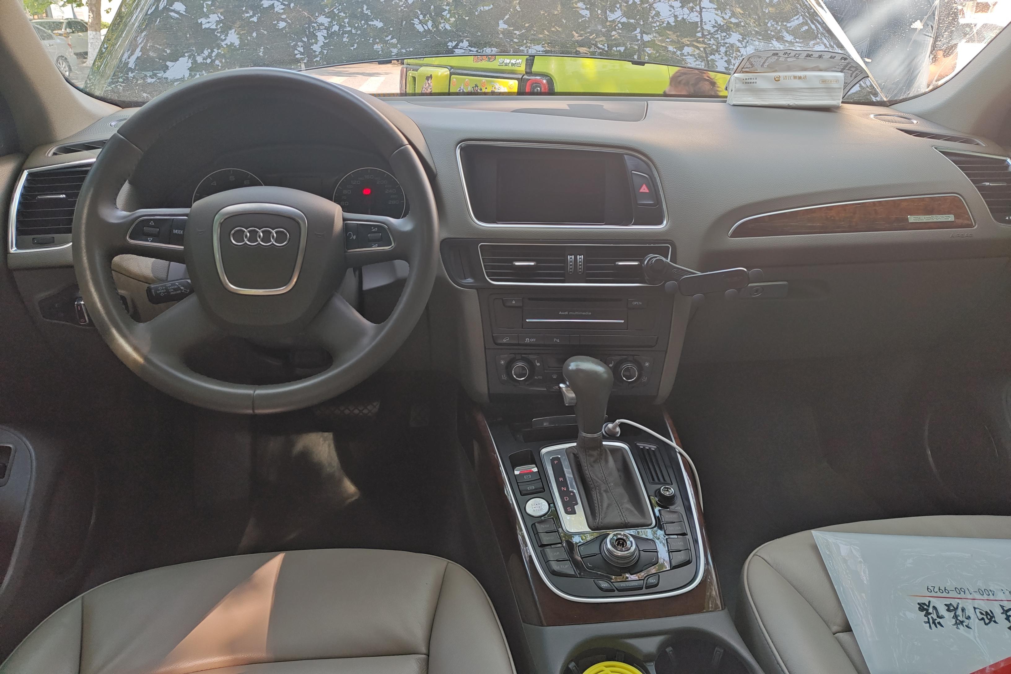 奥迪Q5 2012款 2.0T 自动 四驱 汽油 舒适型 (国Ⅳ) 