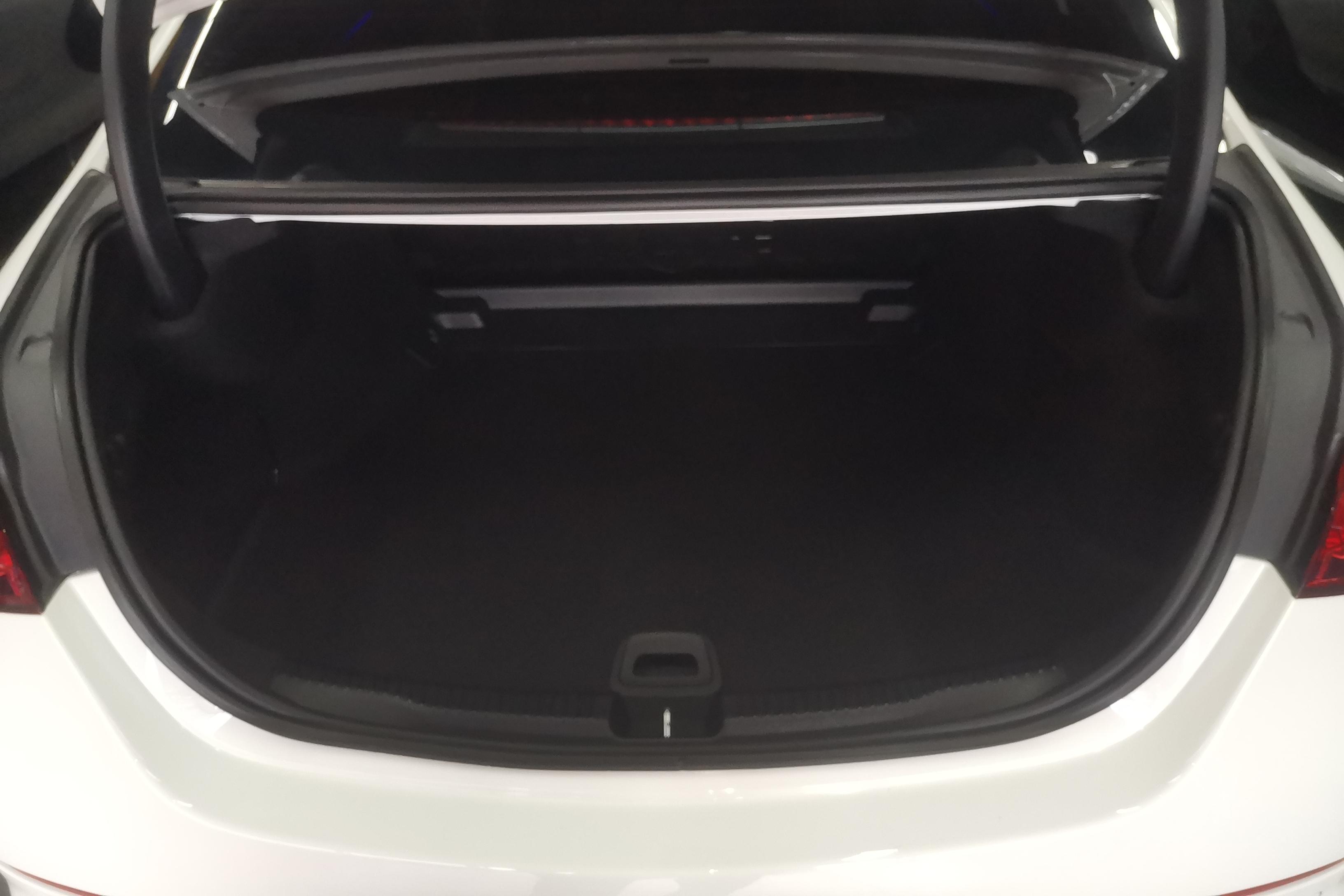 奔驰C级 C200L 2022款 1.5T 自动 运动版 (国Ⅵ) 