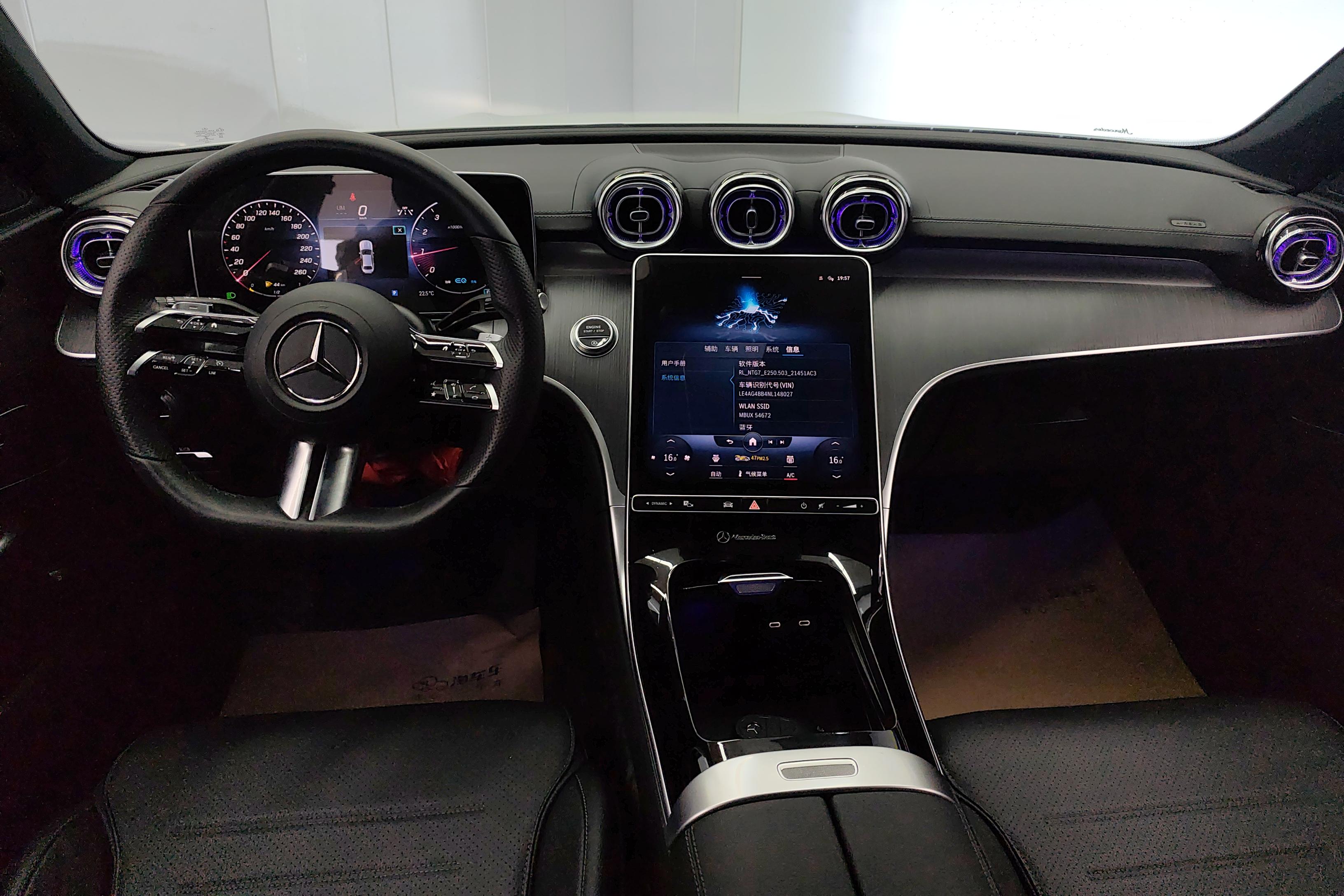 奔驰C级 C200L 2022款 1.5T 自动 改款运动版 (国Ⅵ) 