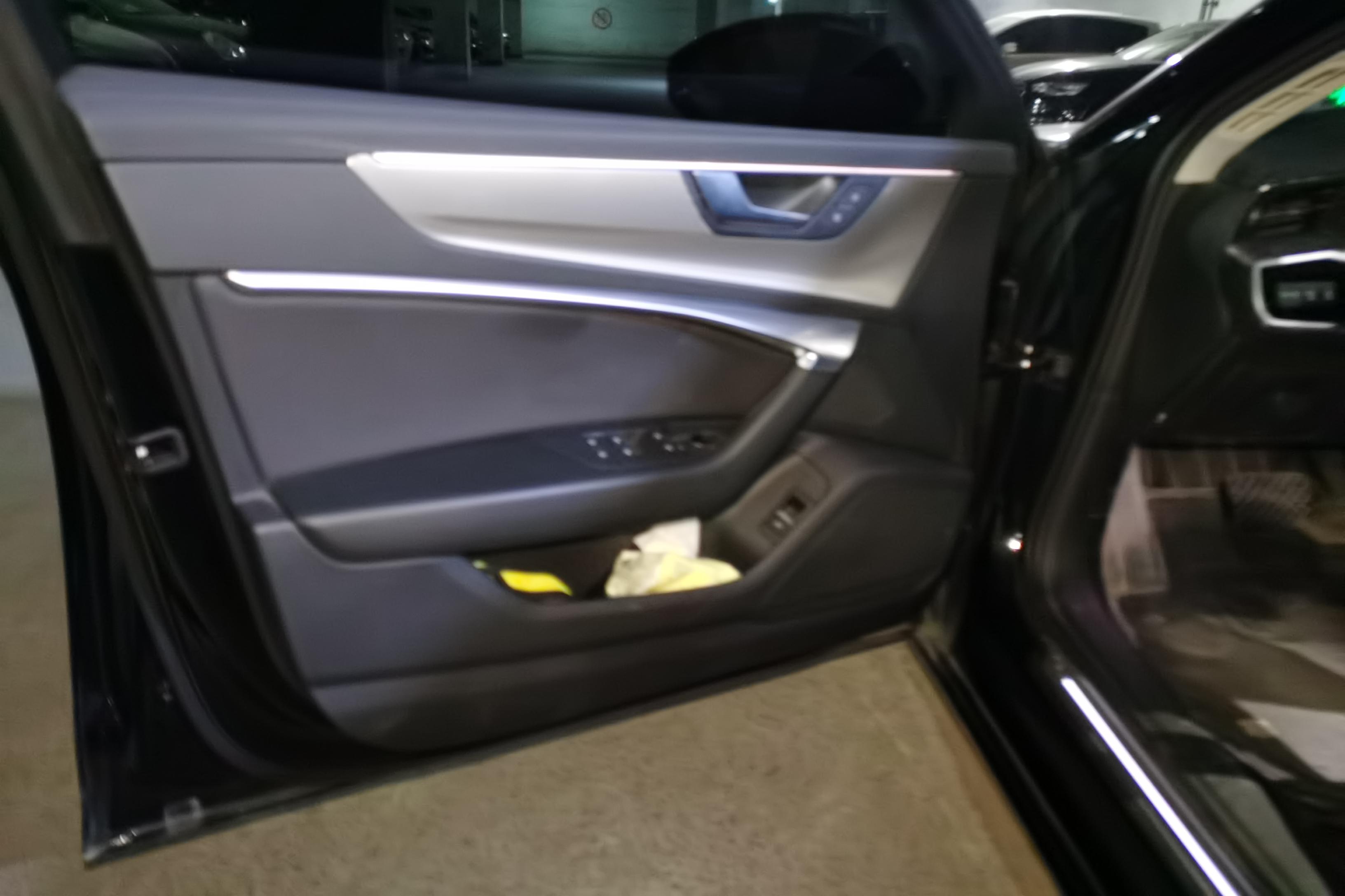 奥迪A6L 45TFSI 2020款 2.0T 自动 臻选致雅型 (国Ⅵ) 