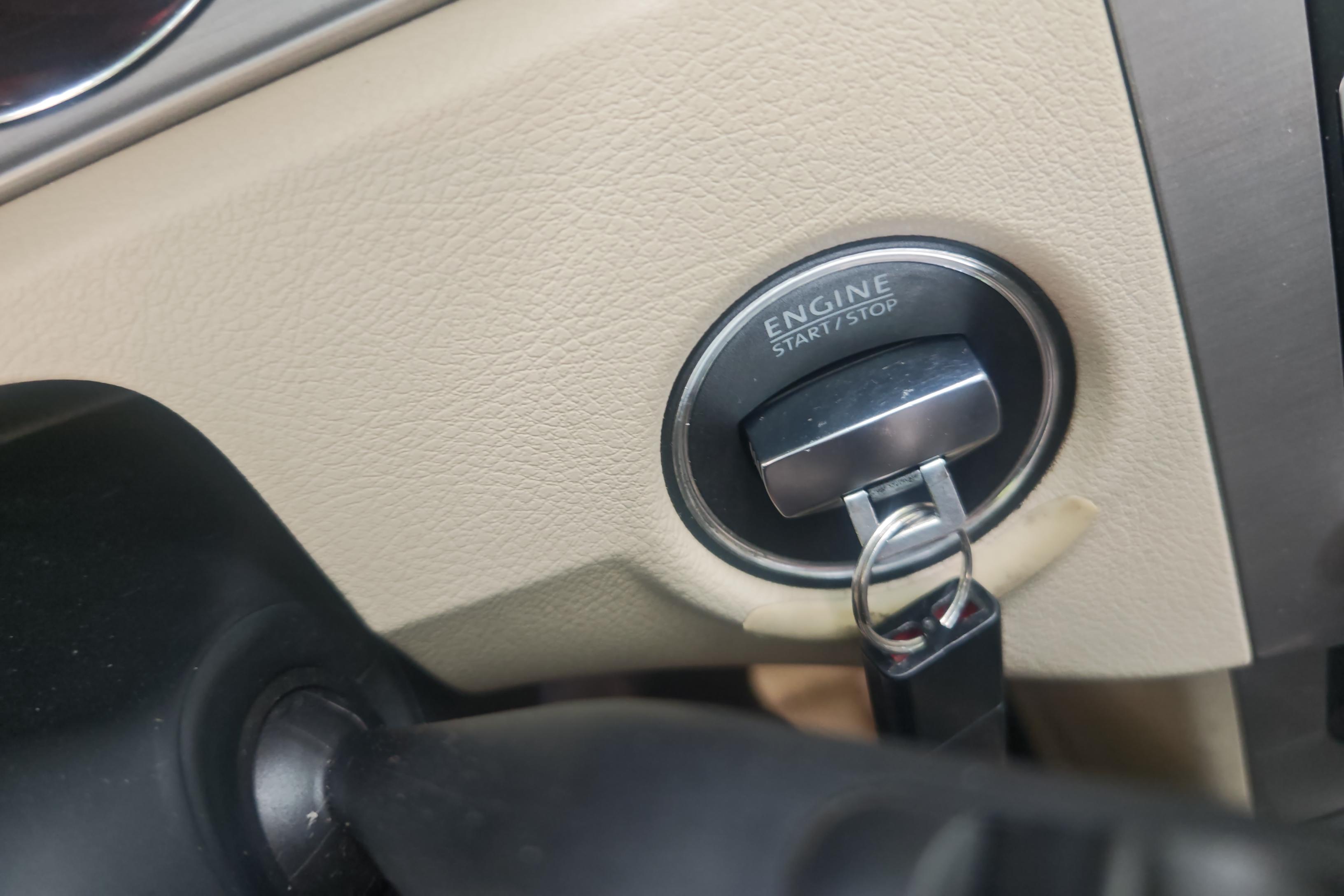 大众迈腾 2013款 1.8T 自动 汽油 领先型 (国Ⅳ) 