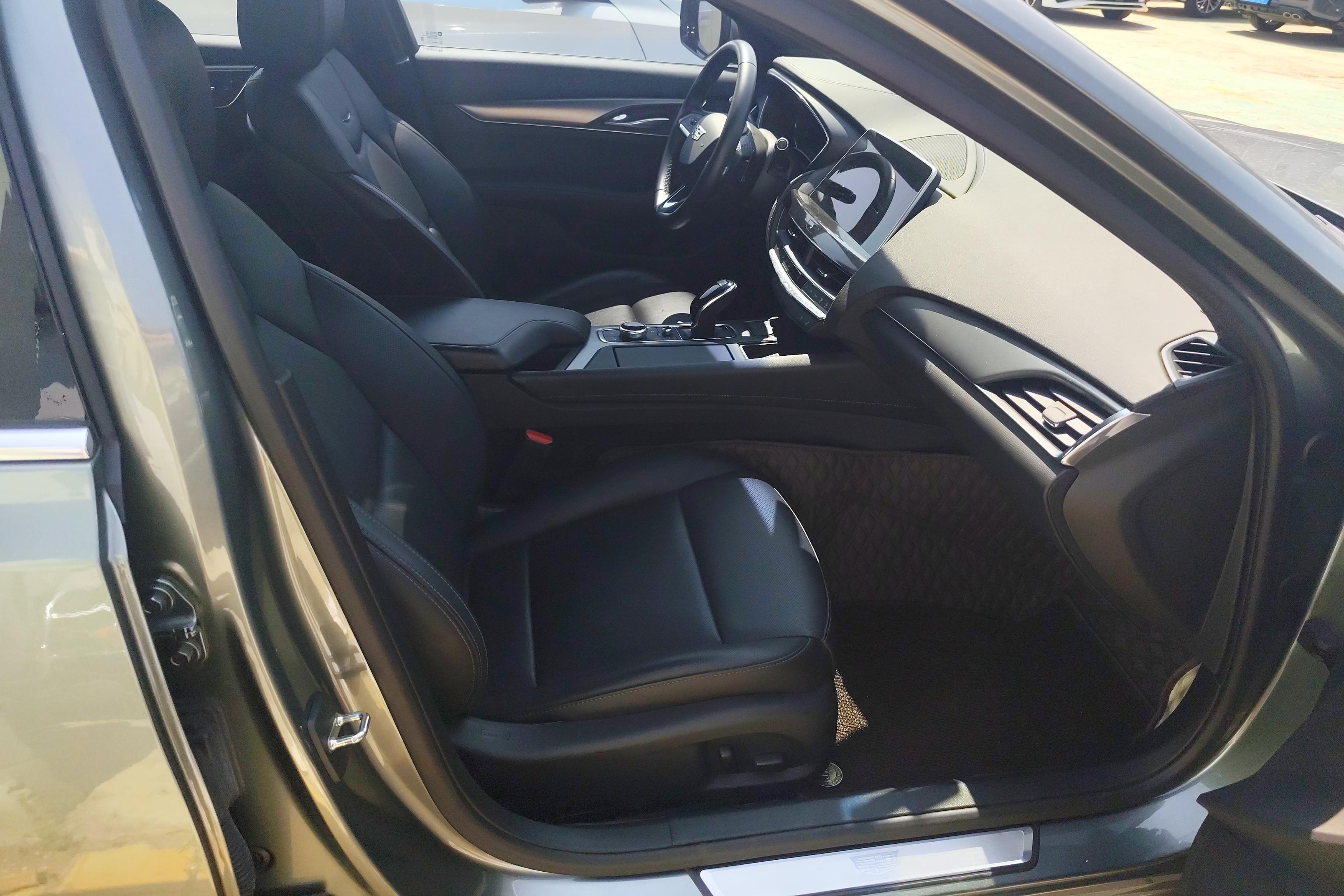 凯迪拉克CT5 2022款 2.0T 自动 28T豪华型 (国Ⅵ) 