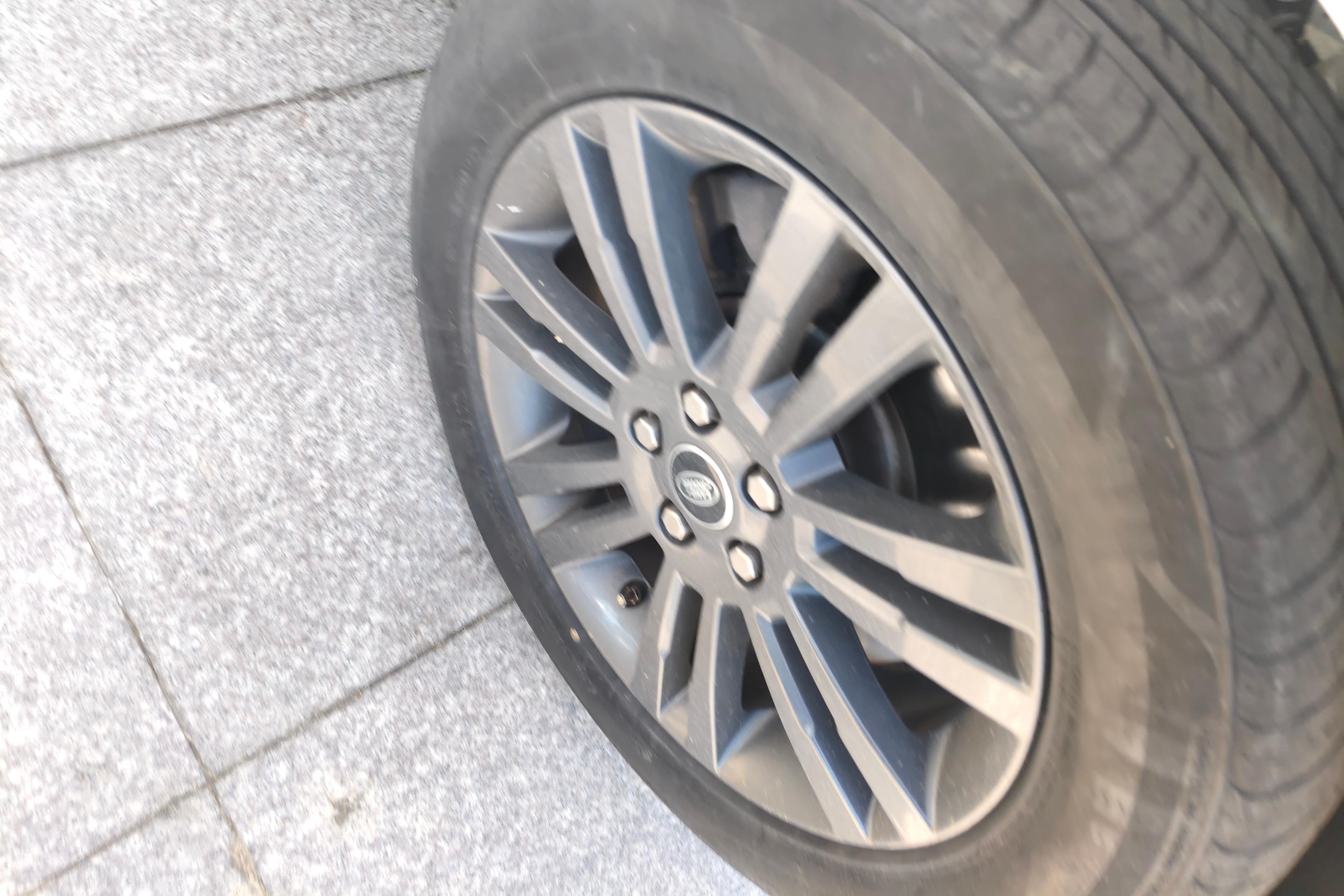 路虎发现 [进口] 2016款 3.0T 自动 四驱 汽油 HSE-Luxury 