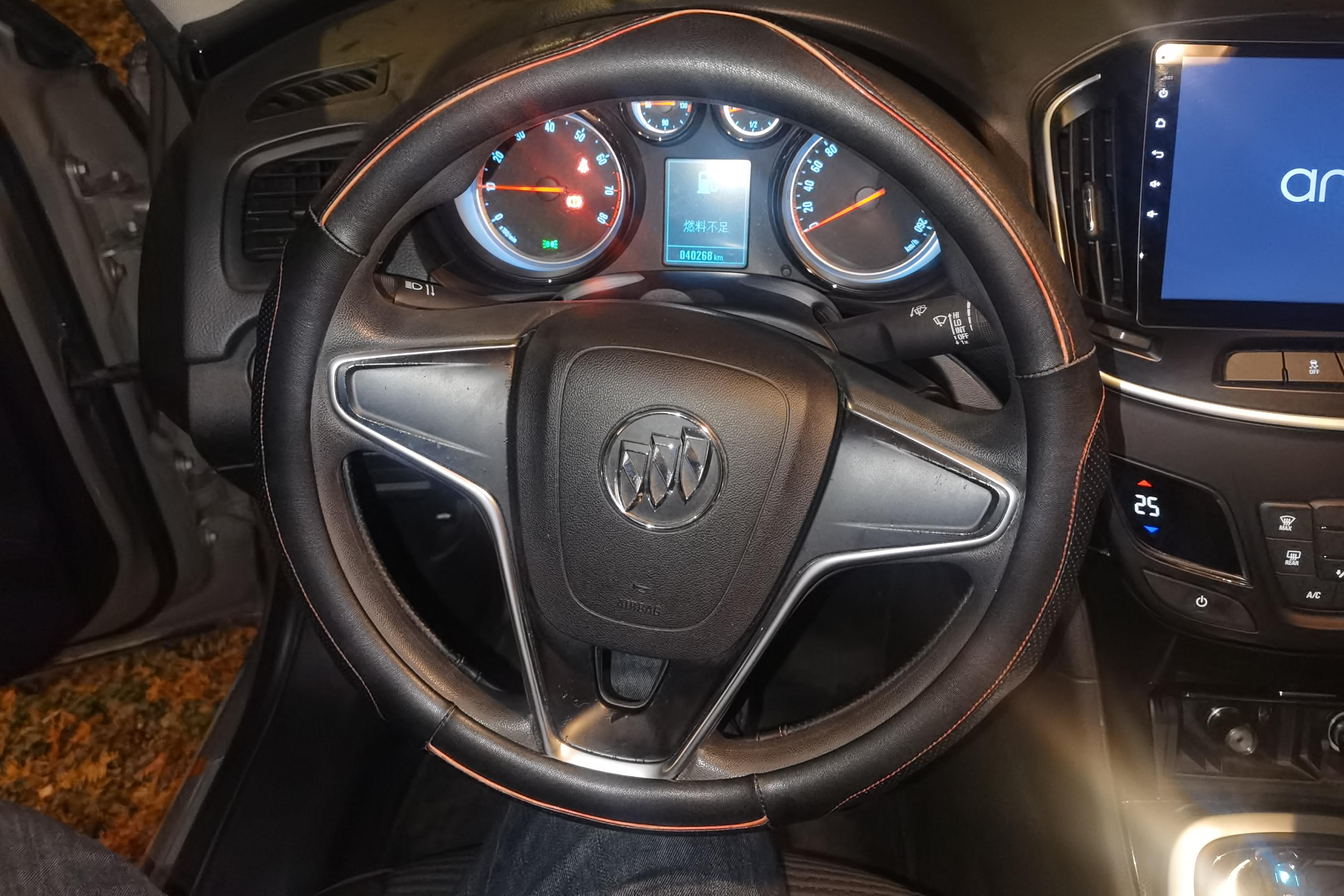 别克君威 2015款 1.6T 自动 领先技术型 (国Ⅴ) 