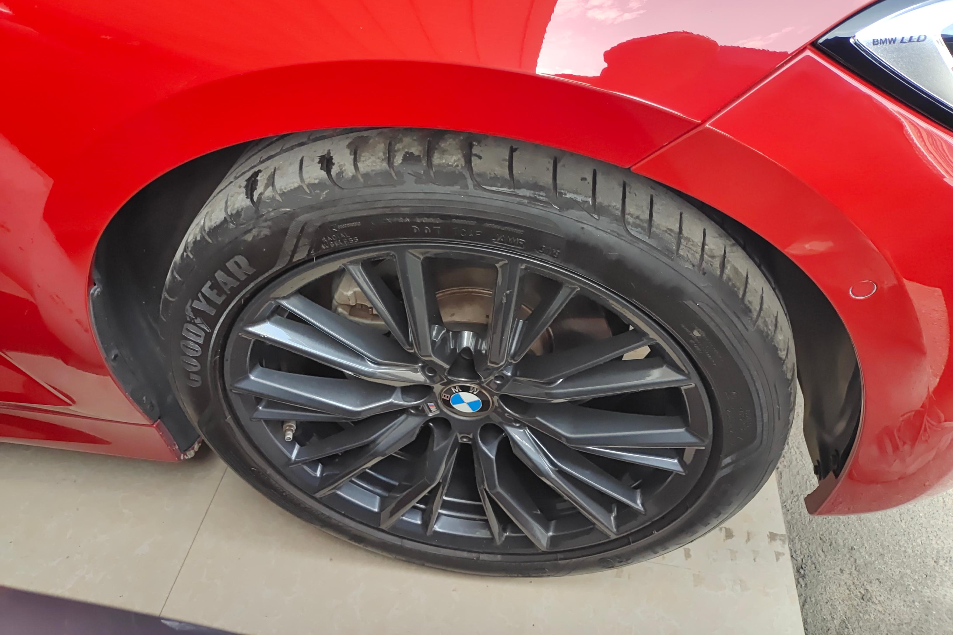 宝马3系 325Li 2020款 2.0T 自动 汽油 M运动曜夜版 (国Ⅵ) 