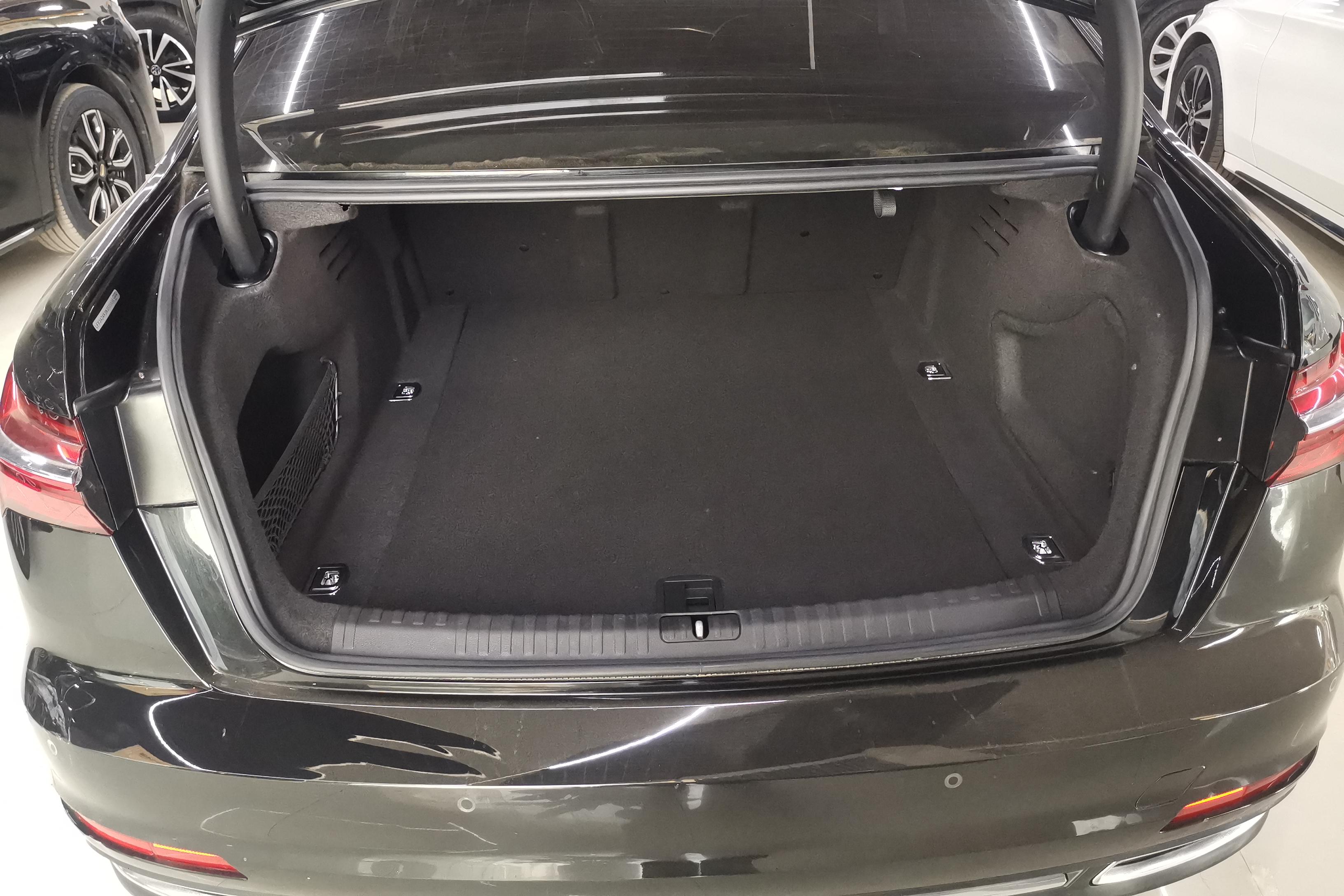 奥迪A6L 45TFSI 2022款 2.0T 自动 尊享致雅型 (国Ⅵ) 