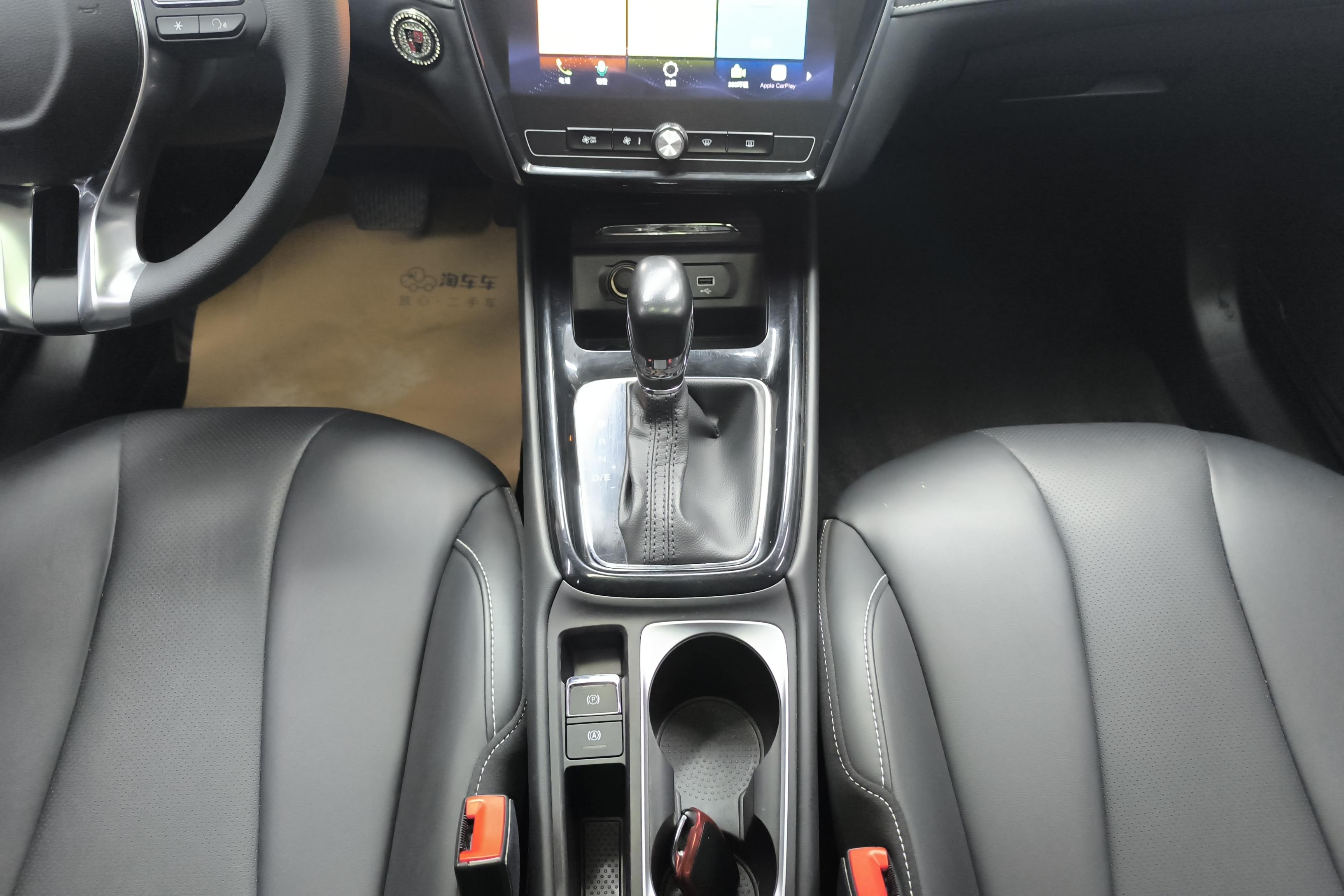 荣威i5 2020款 1.5L 自动 4G互联领豪旗舰版 (国Ⅵ) 