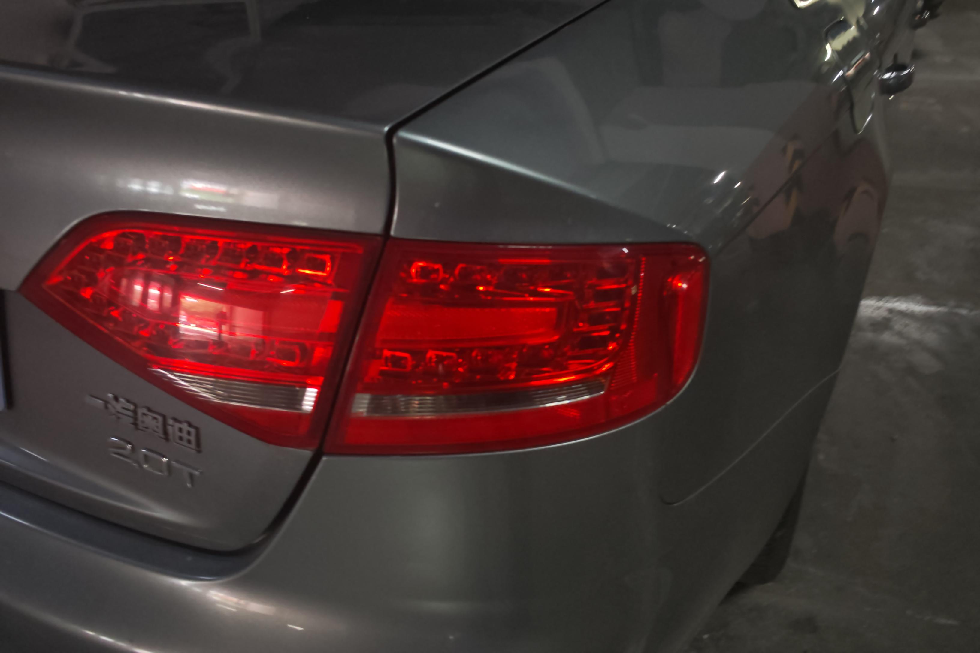 奥迪A4L 2012款 2.0T 自动 标准型 (国Ⅳ) 