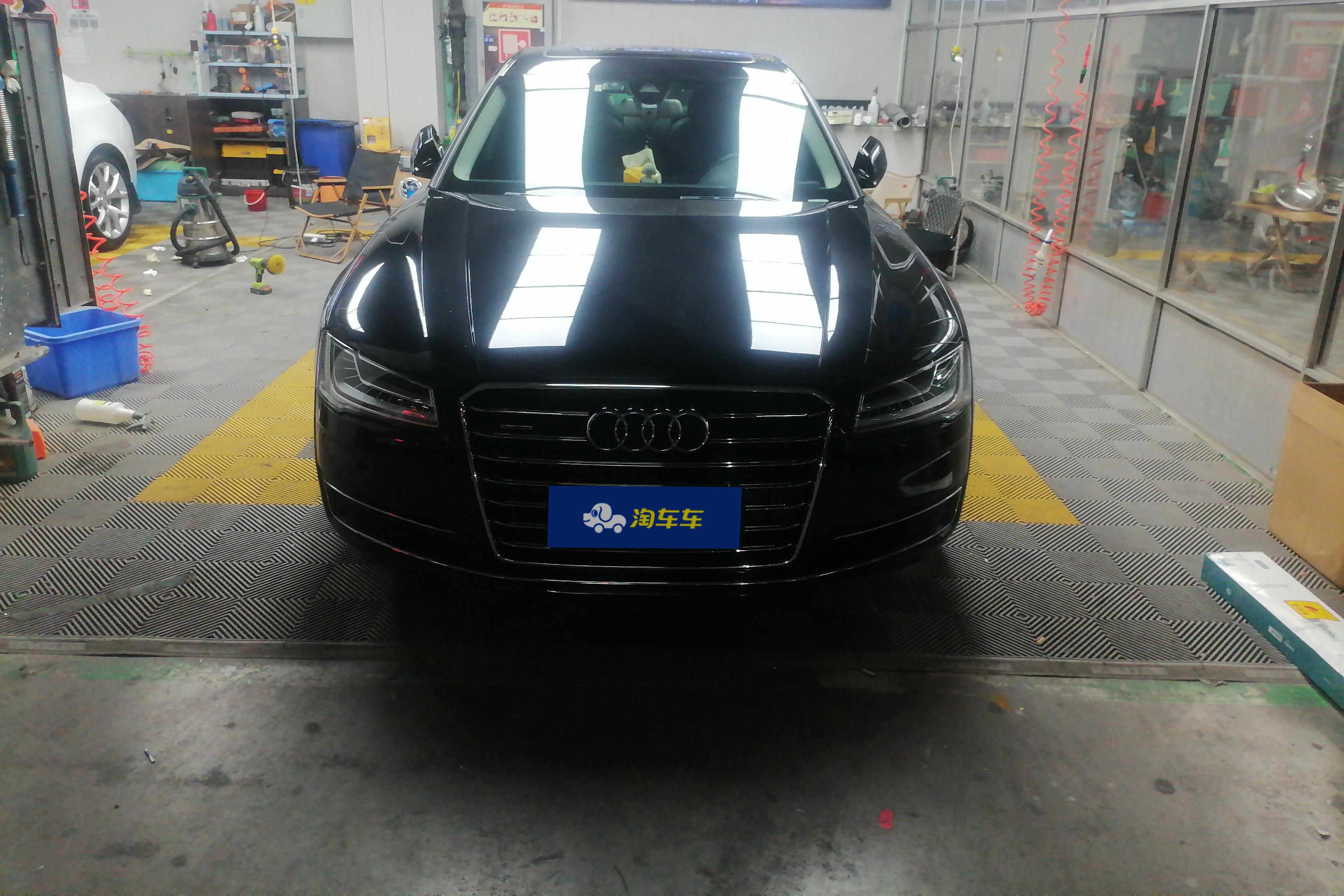 奥迪A8L 45 [进口] 2014款 3.0T 自动 汽油 豪华型 