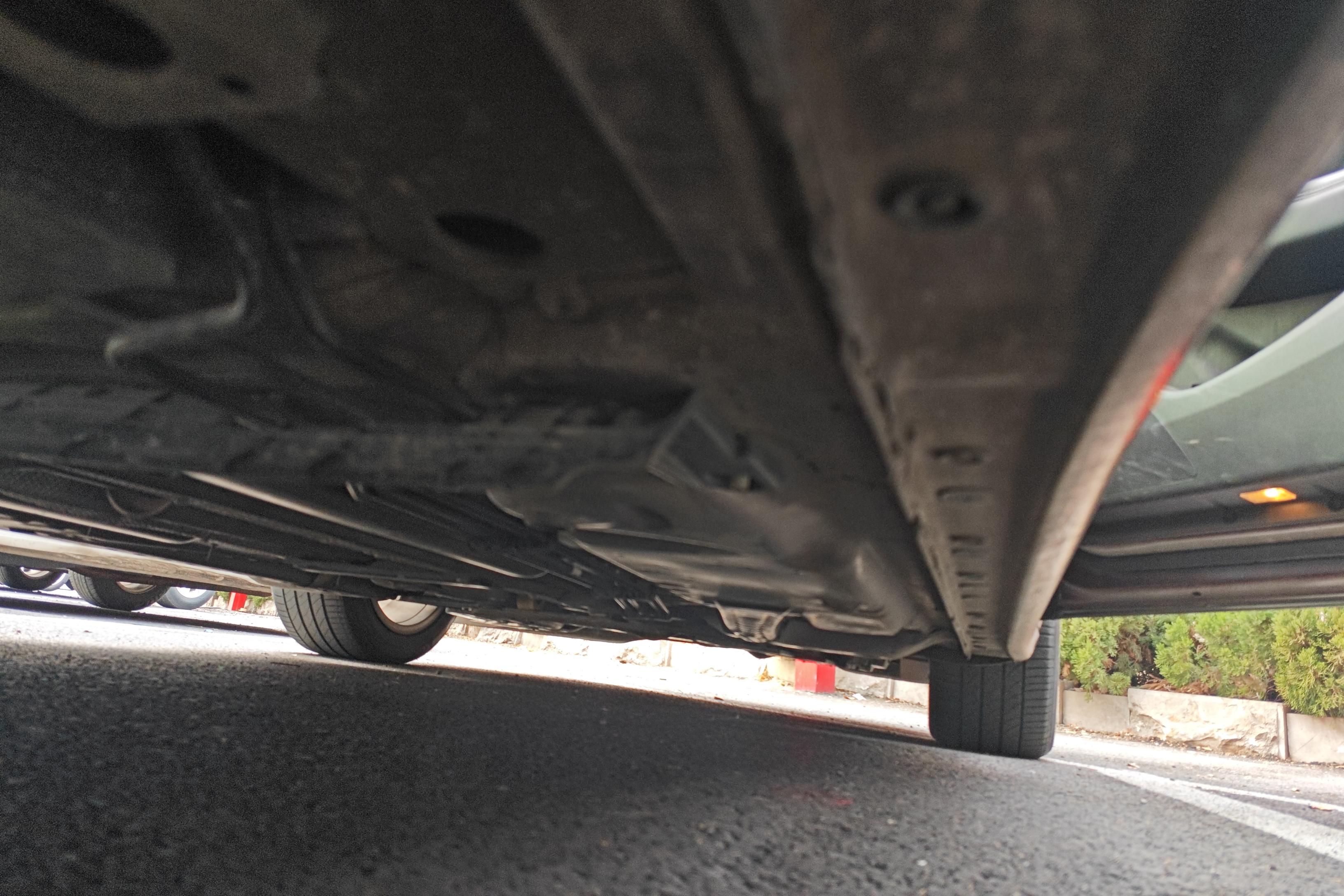 别克君越 2016款 2.0T 自动 28T改款精英型 (国Ⅴ) 