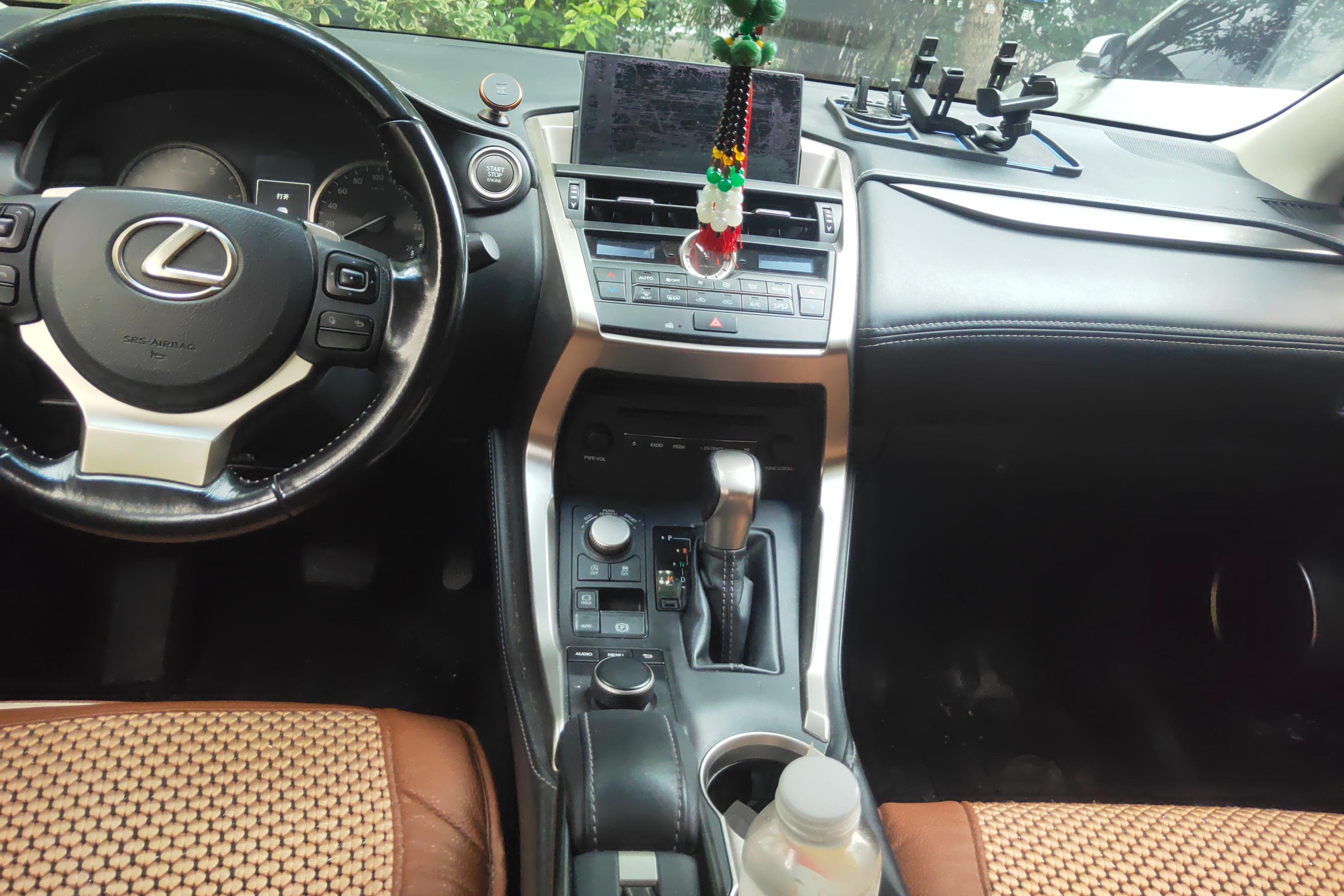 雷克萨斯NX 200 [进口] 2015款 2.0L 自动 锋行版 