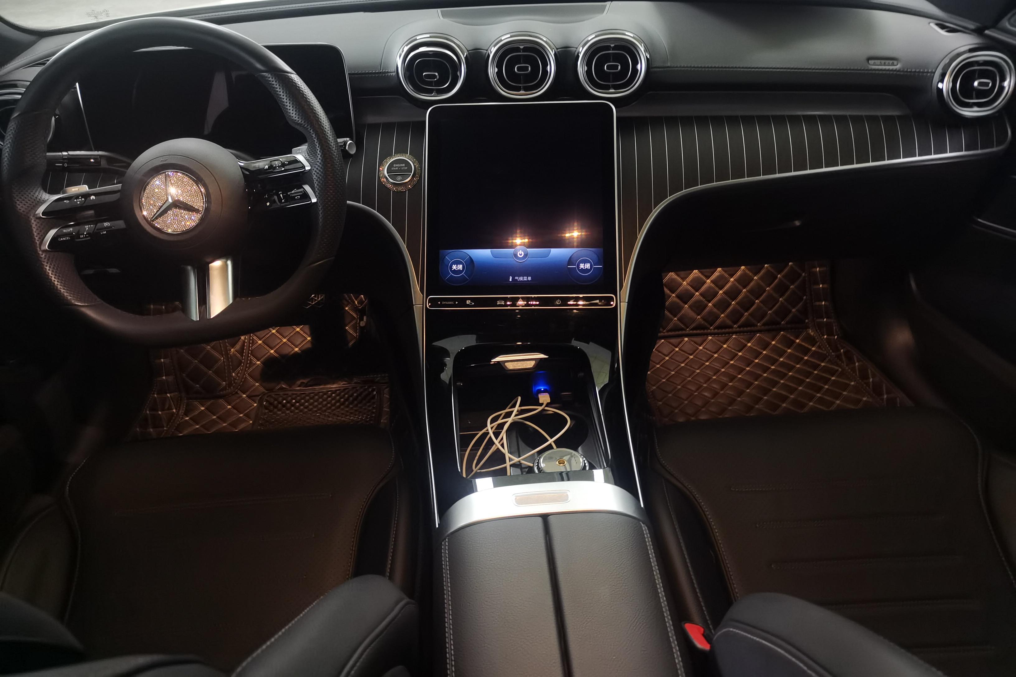 奔驰C级 C260L 2022款 1.5T 自动 改款运动版 (国Ⅵ) 