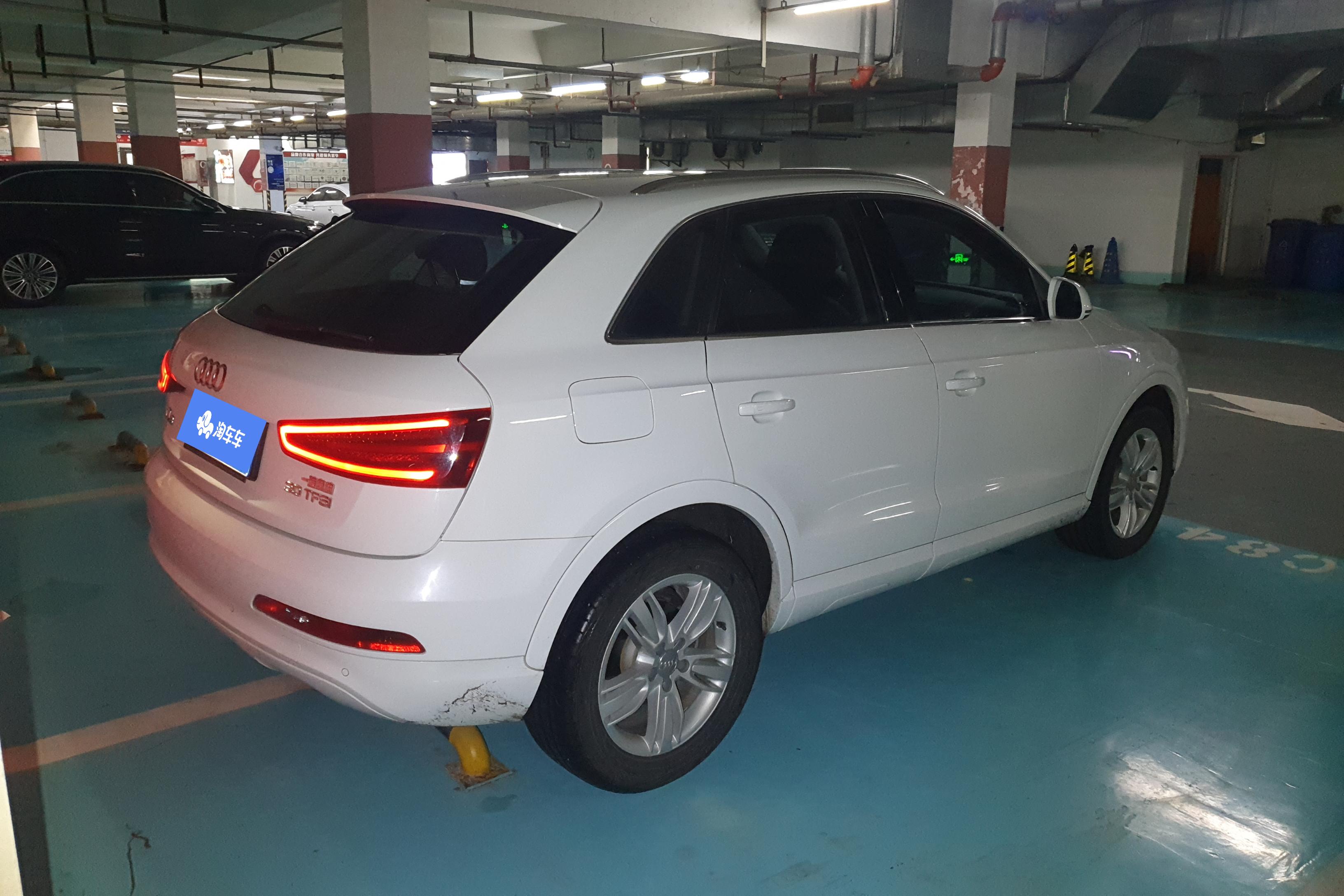 奥迪Q3 30TFSI 2015款 1.4T 自动 前驱 舒适型 (国Ⅴ) 