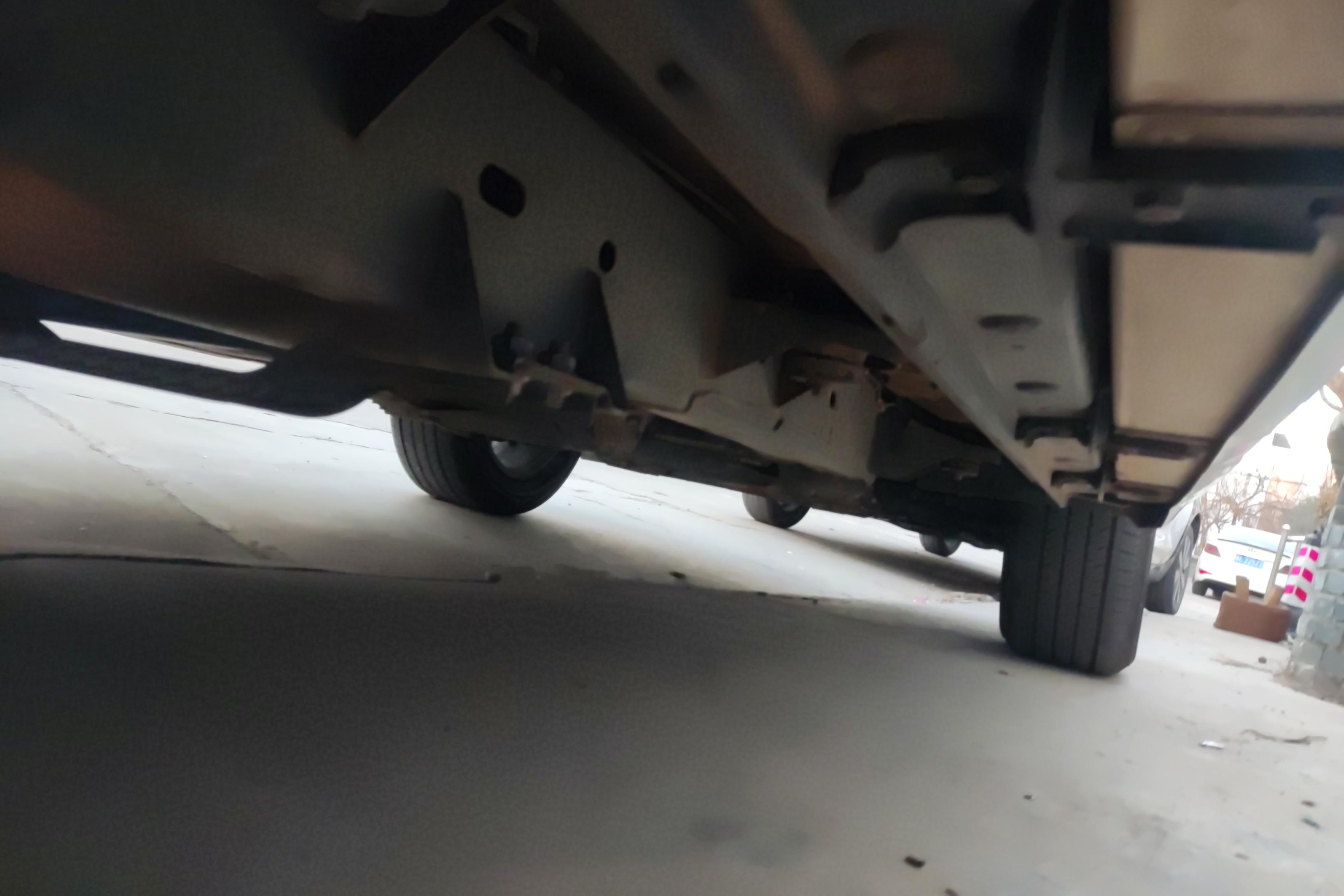 荣威RX8 2018款 2.0T 自动 后驱 30T智联网旗舰版 (国Ⅴ) 