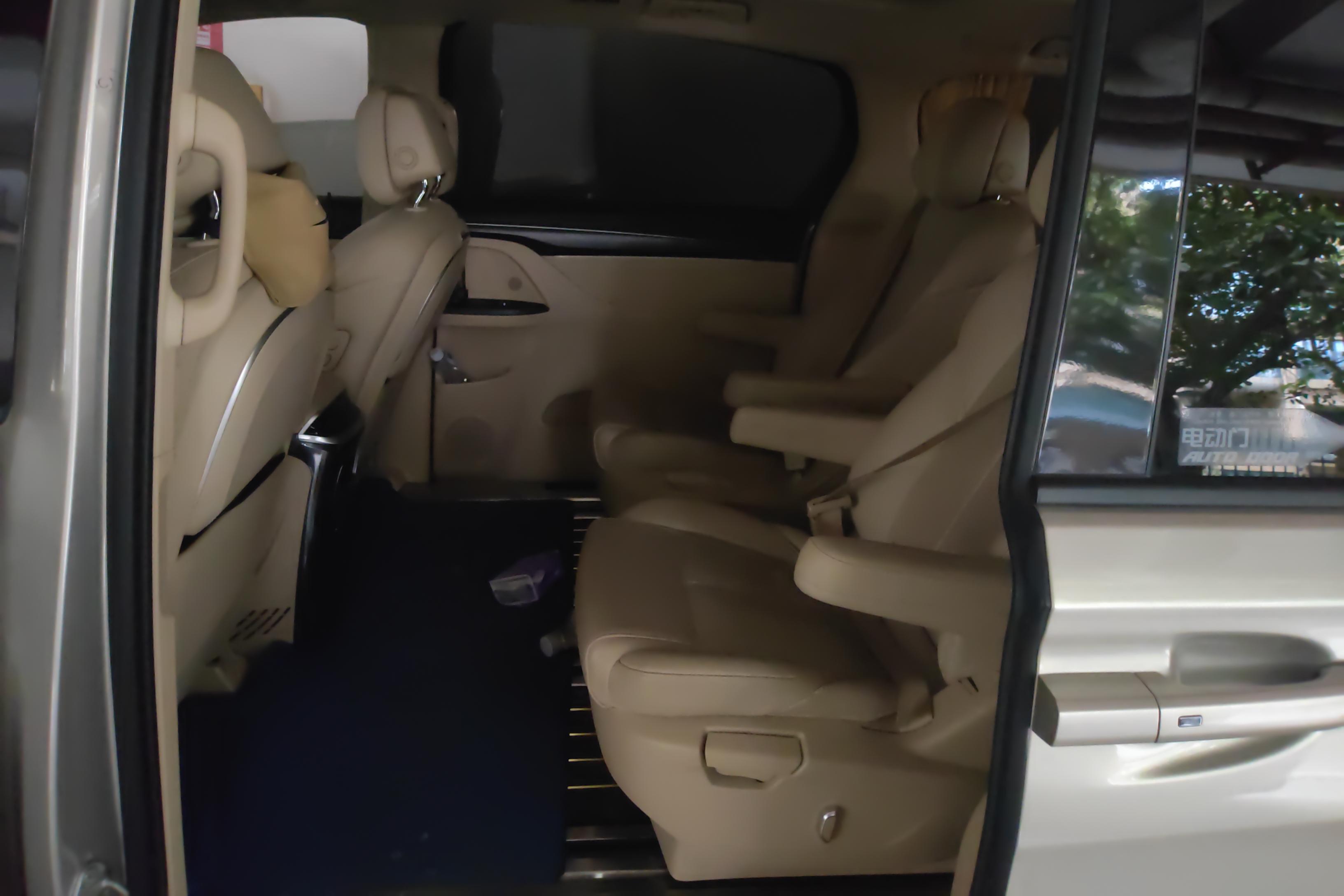 别克GL8 2023款 2.0T 自动 7座 653T尊享型 (国Ⅵ) 