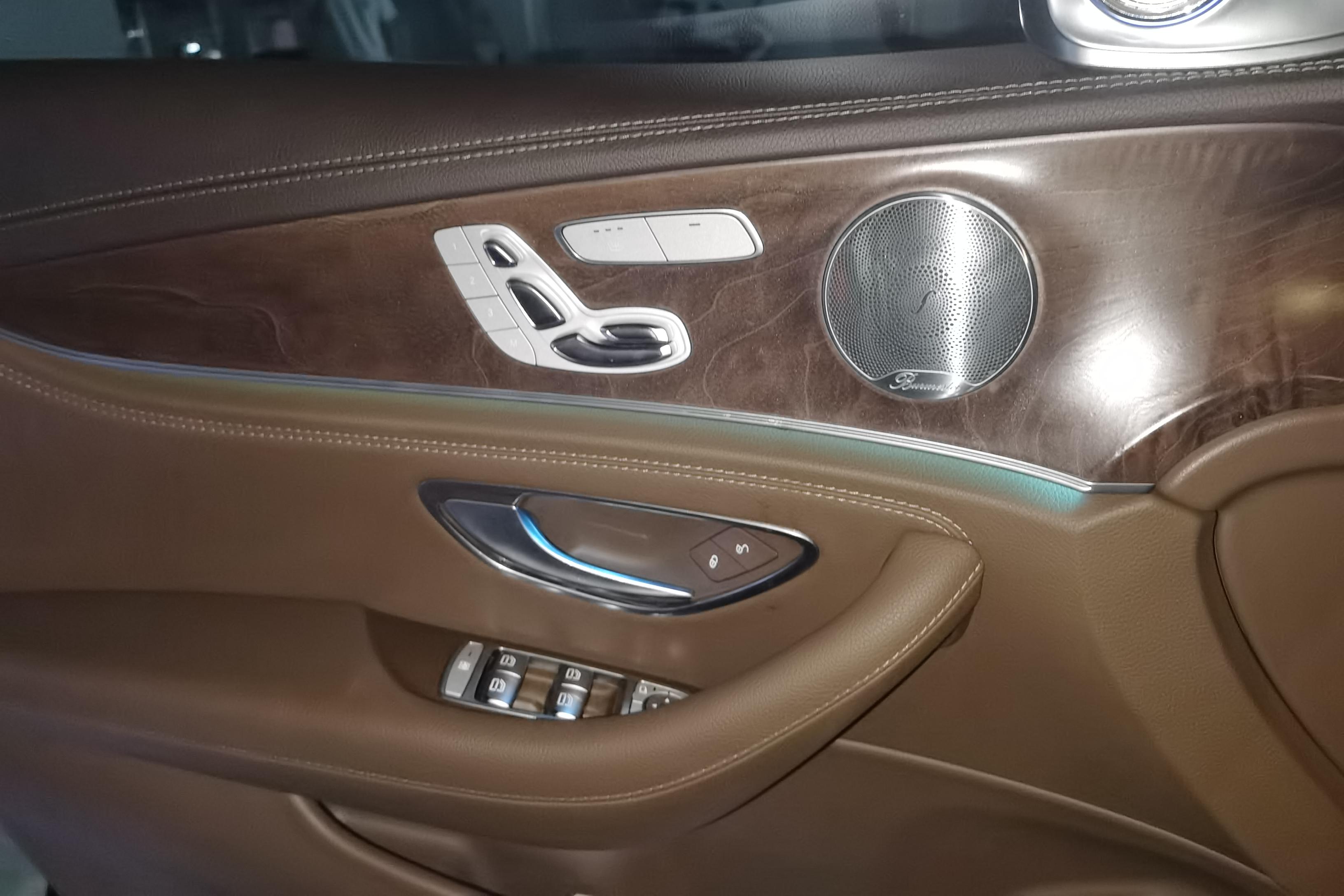 奔驰E级 E300L 2019款 2.0T 自动 汽油 运动时尚型 (国Ⅴ) 