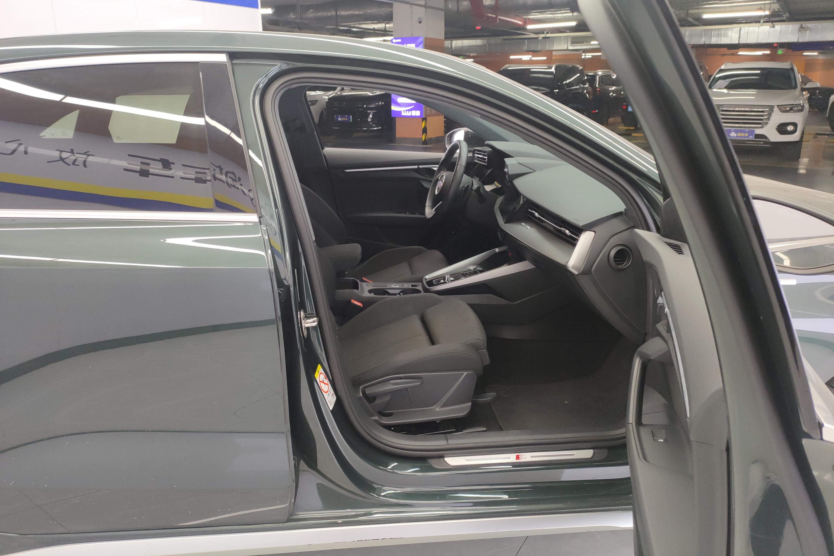 奥迪A3 L35TFSI 2022款 1.4T 自动 Limousine进取运动型 (国Ⅵ) 