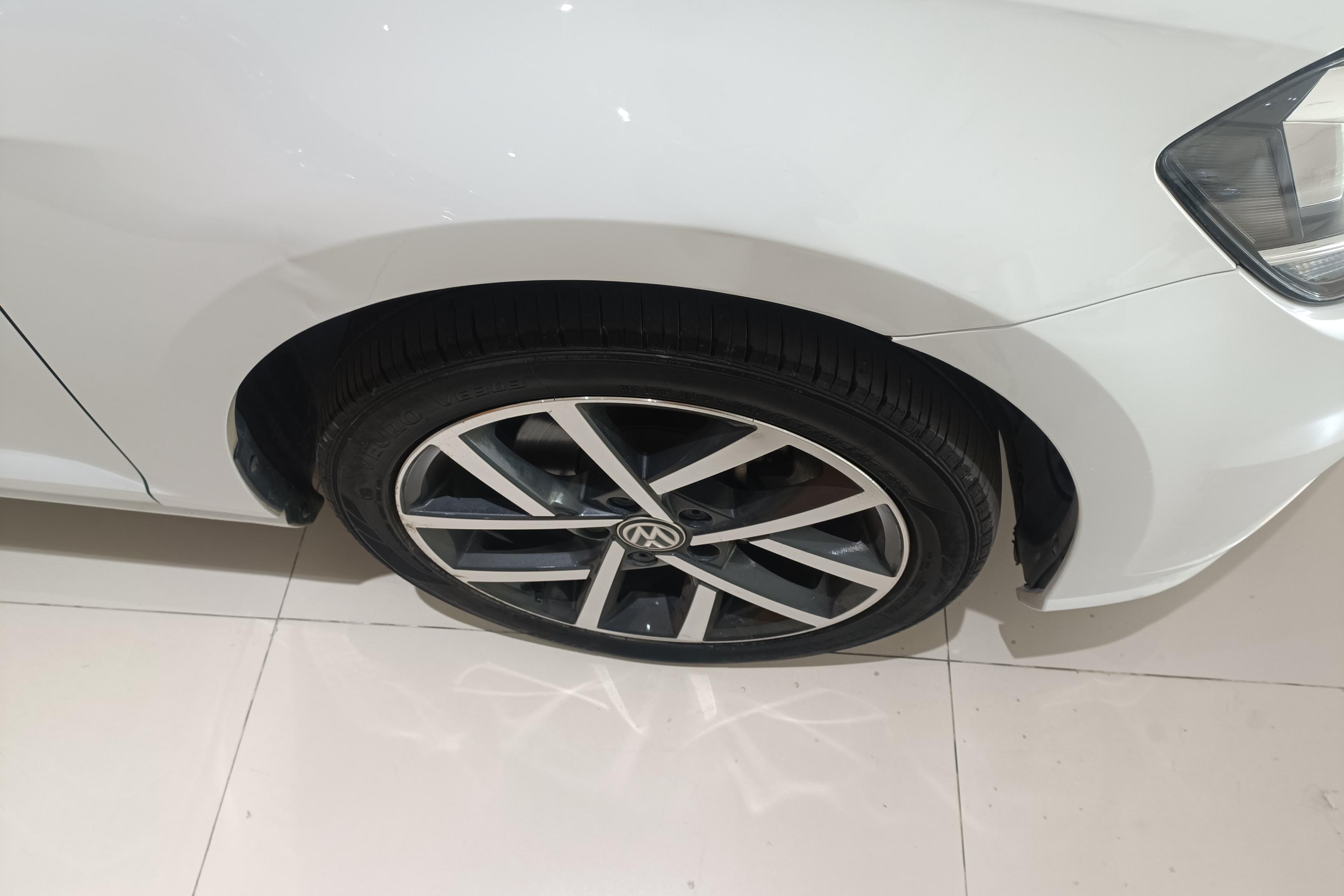 大众高尔夫 2018款 1.4T 自动 汽油 230TSI豪华型 (国Ⅴ) 