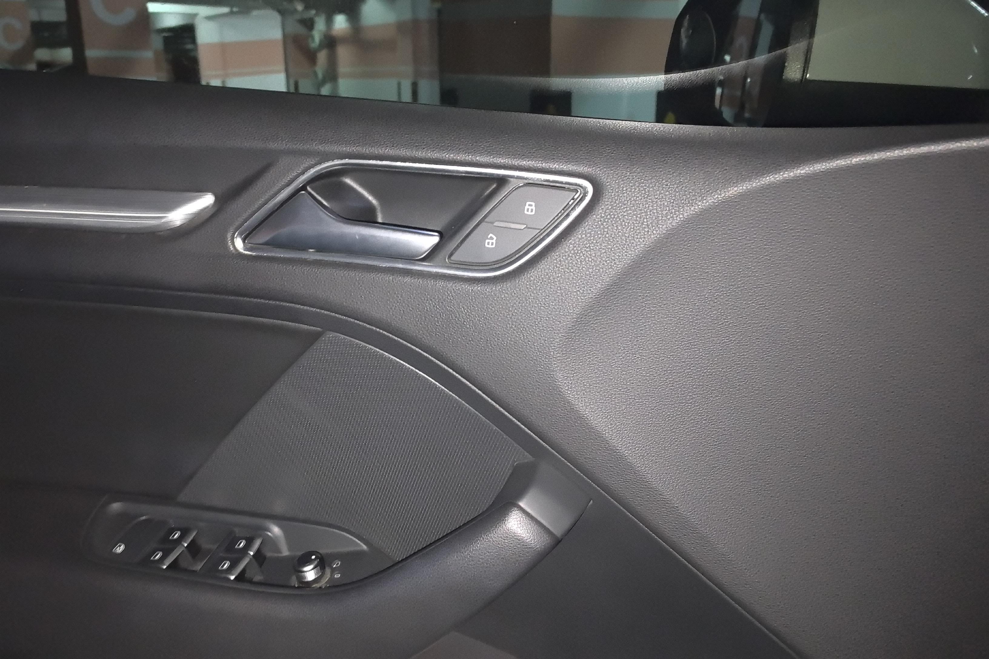 奥迪A3 35TFSI 2015款 1.4T 自动 舒享版Limousine (国Ⅴ) 