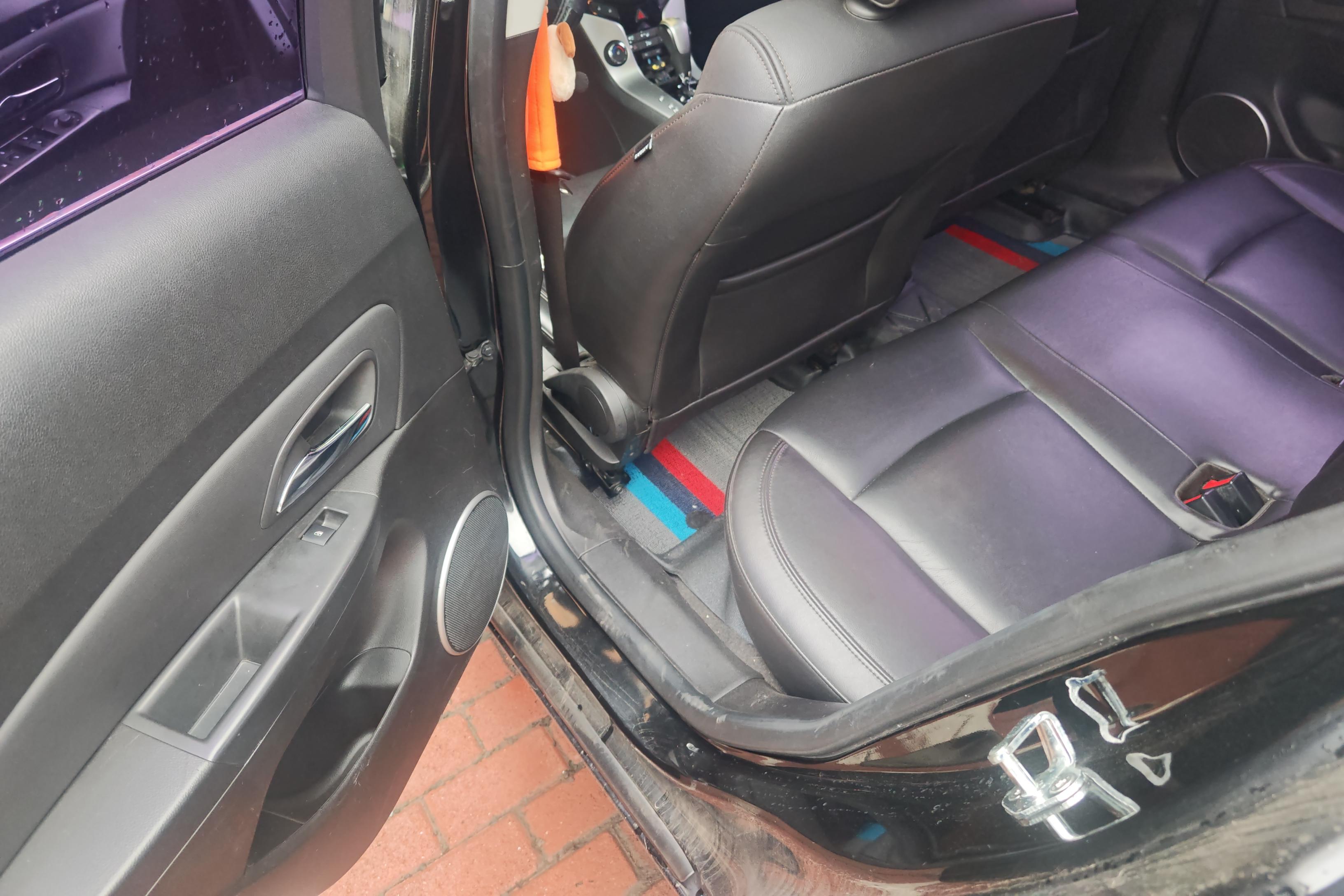 雪佛兰科鲁兹 2013款 1.8L 自动 SE-Onstar (国Ⅳ) 