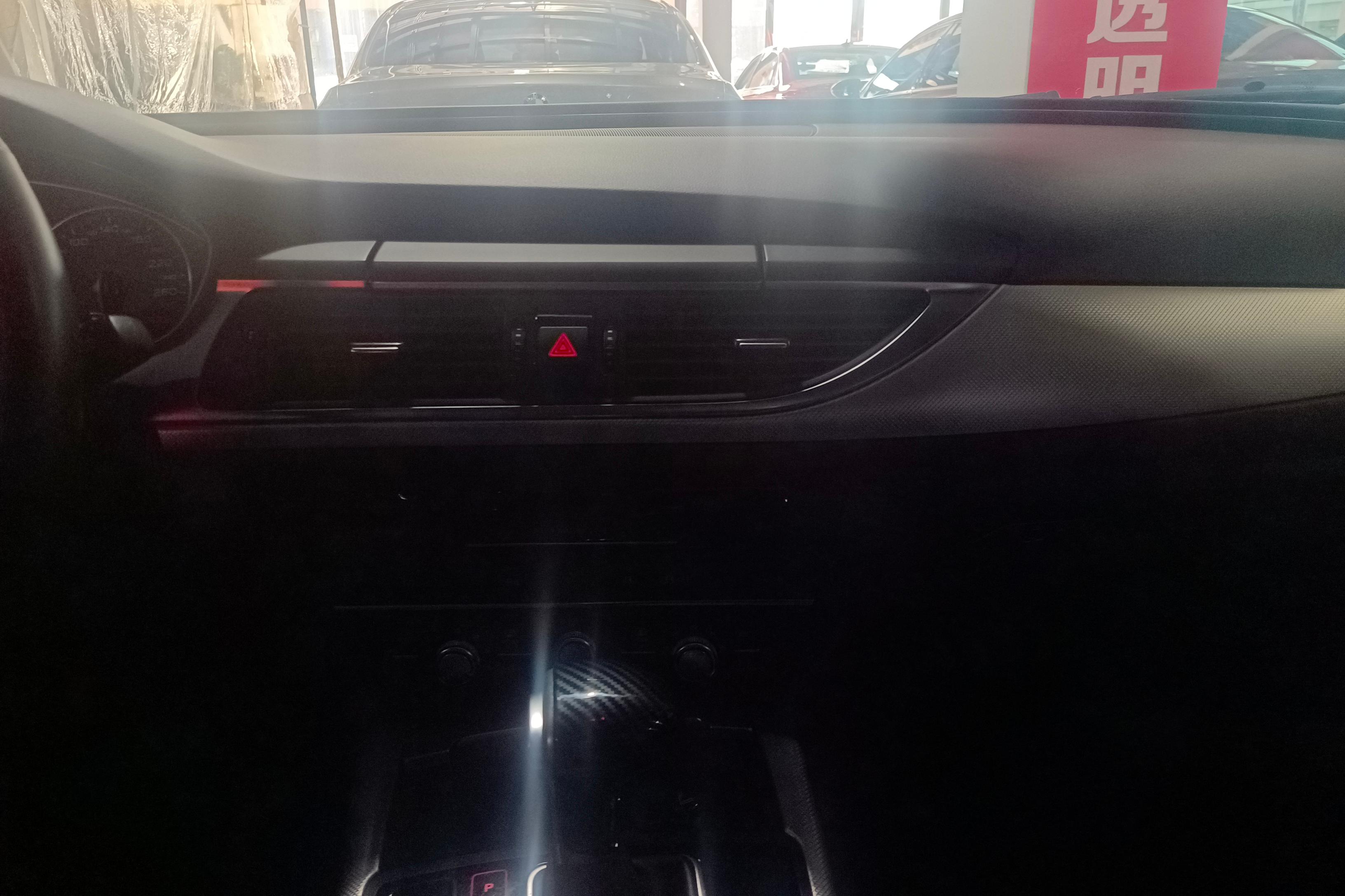 奥迪A6L TFSI 2016款 1.8T 自动 舒适型 (国Ⅴ) 