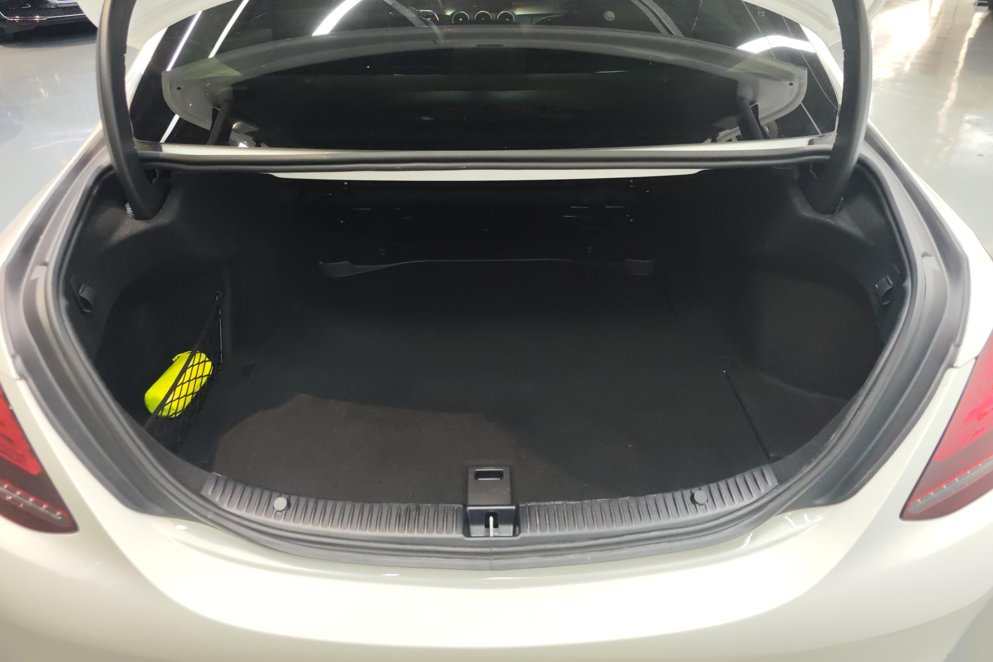 奔驰C级 C260L 2019款 1.5T 自动 运动版改款 (国Ⅵ) 