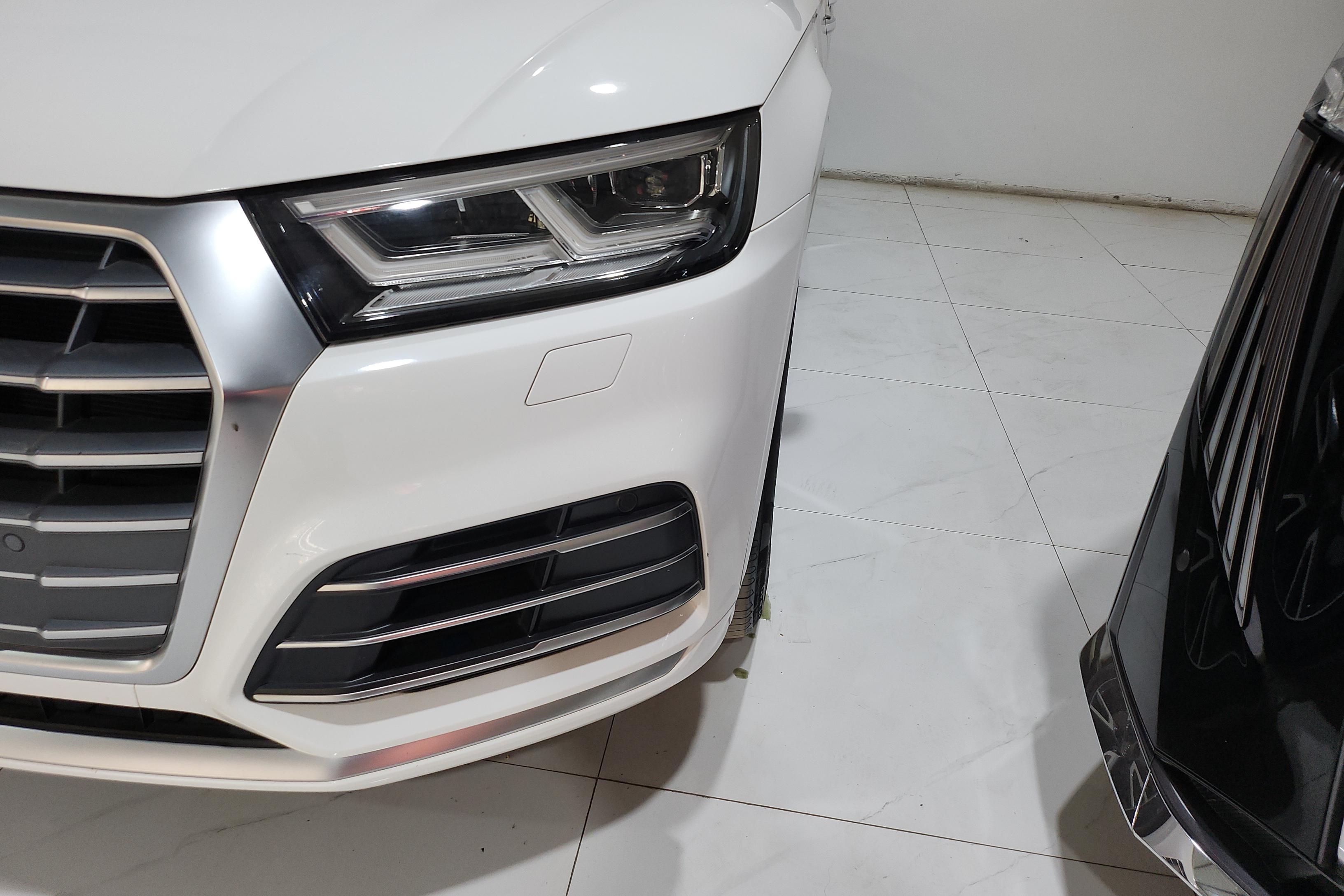 奥迪Q5L 40TFSI 2020款 2.0T 自动 荣享时尚型 (国Ⅵ) 