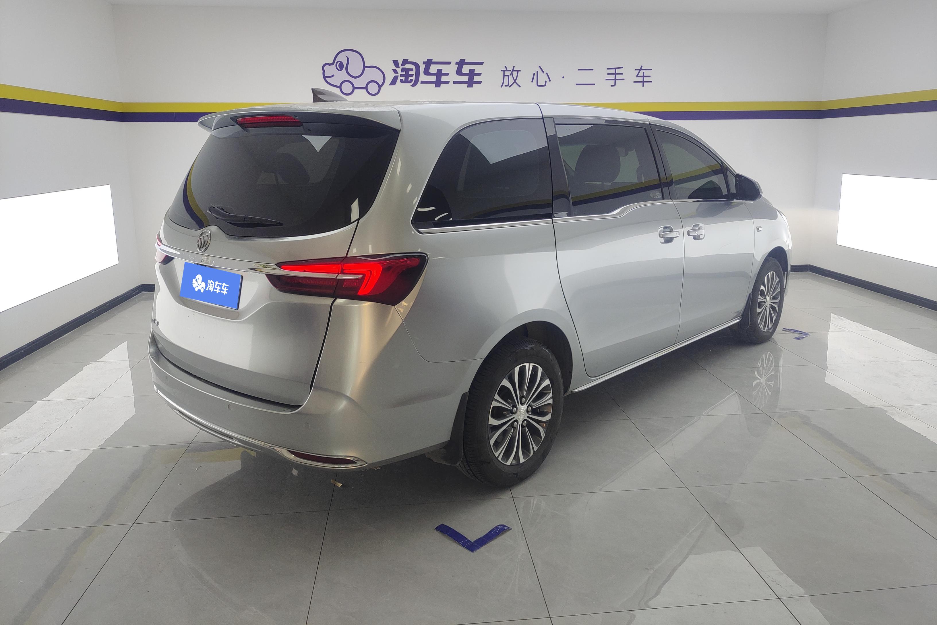 别克GL8 2023款 2.0T 自动 7座 652T智享型 (国Ⅵ) 