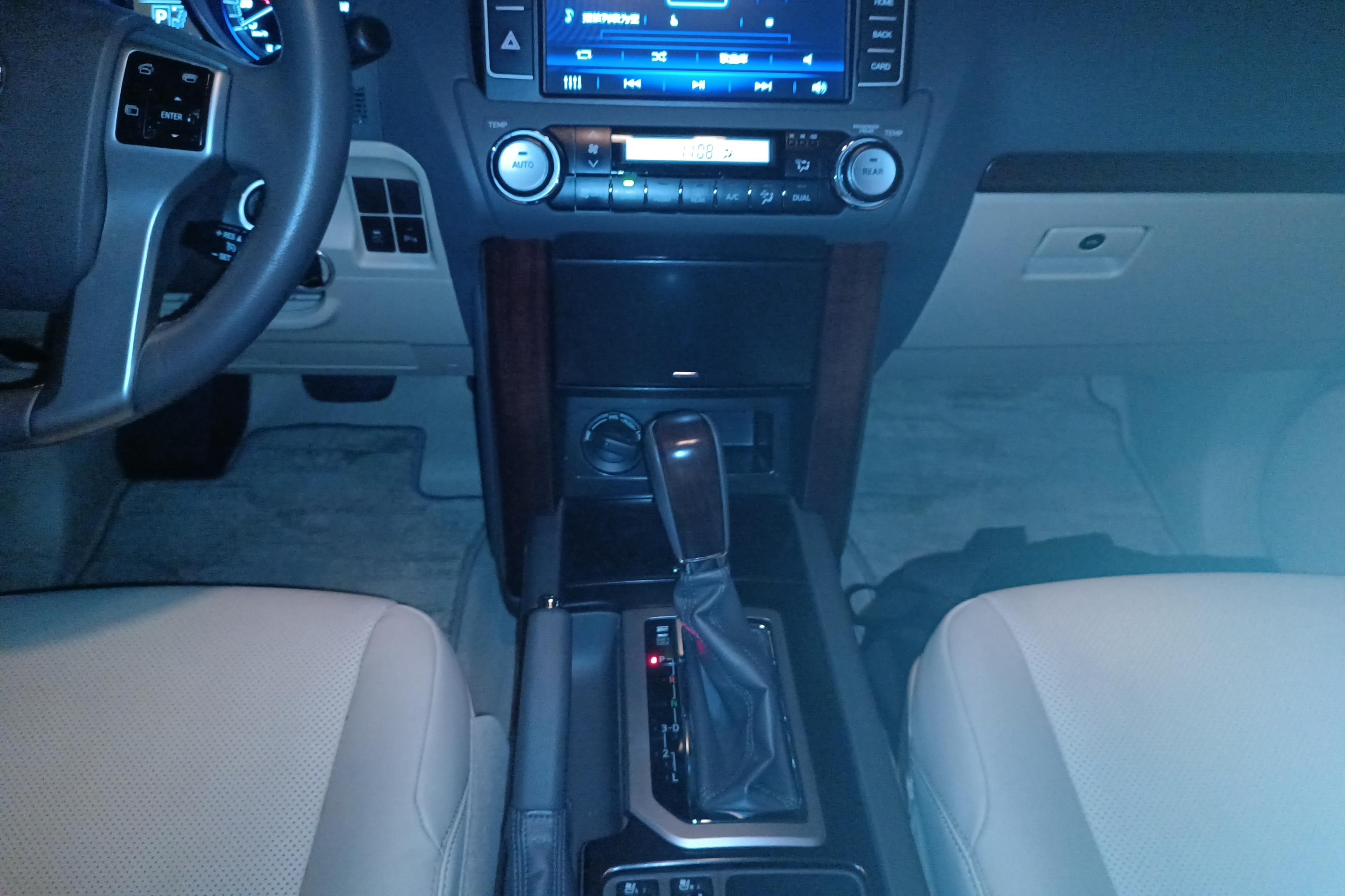 丰田普拉多 2015款 2.7L 自动 四驱 豪华版 (国Ⅴ) 