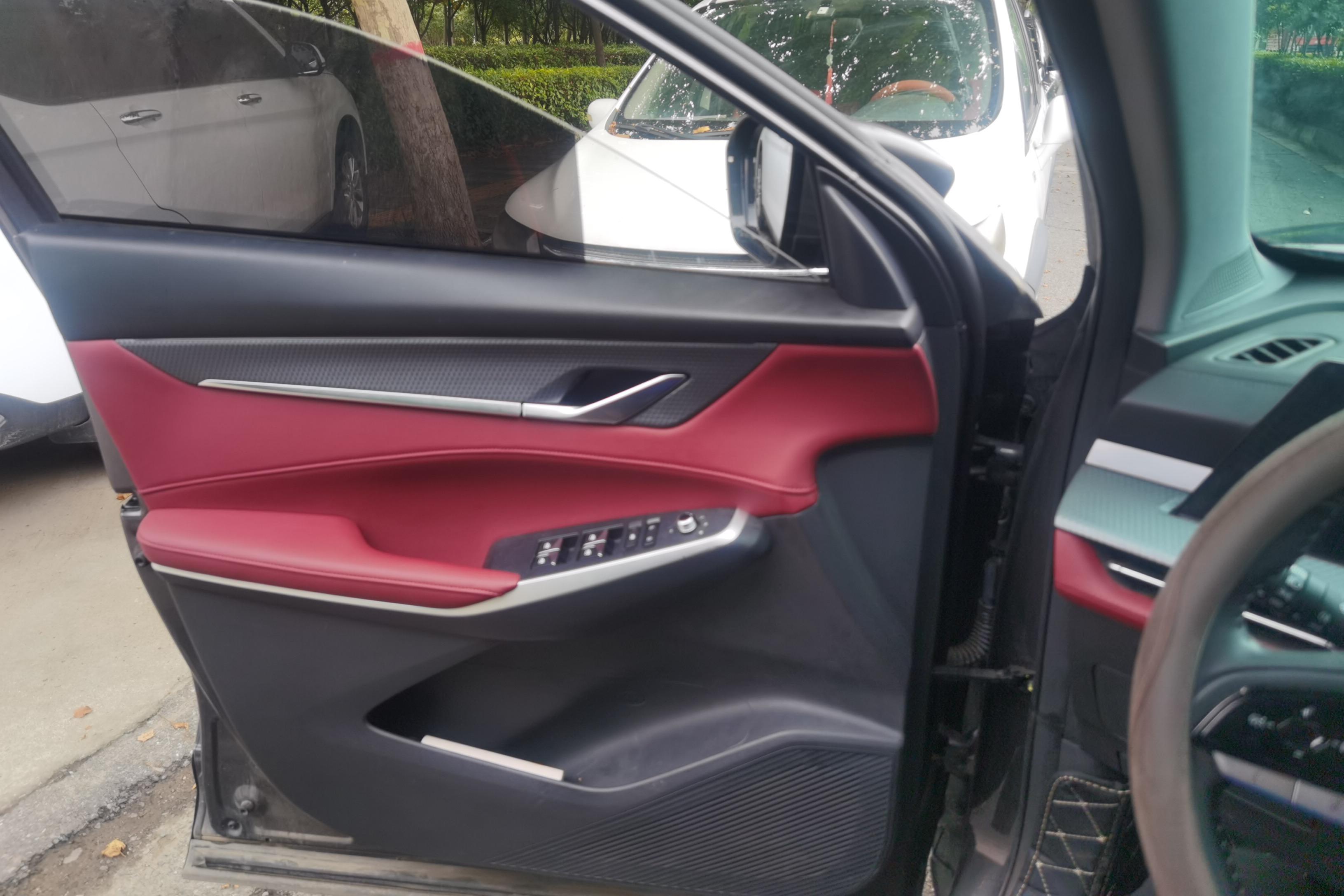 长安CS75 PLUS 第二代 2022款 1.5T 自动 尊贵型 (国Ⅵ) 