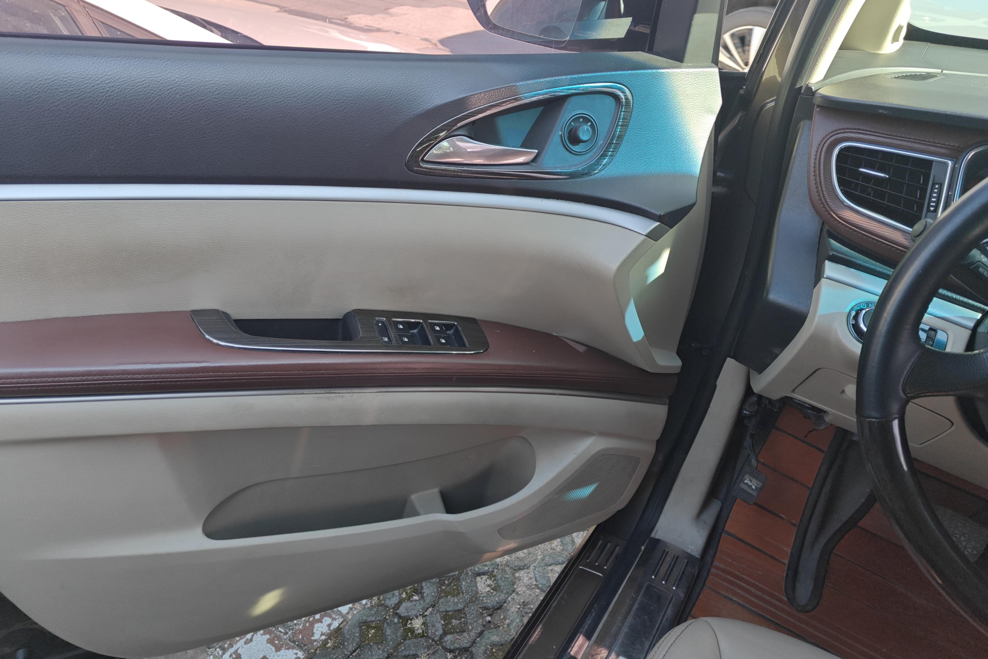 别克GL8 2017款 2.5L 自动 7座 25S舒适型 (国Ⅴ) 