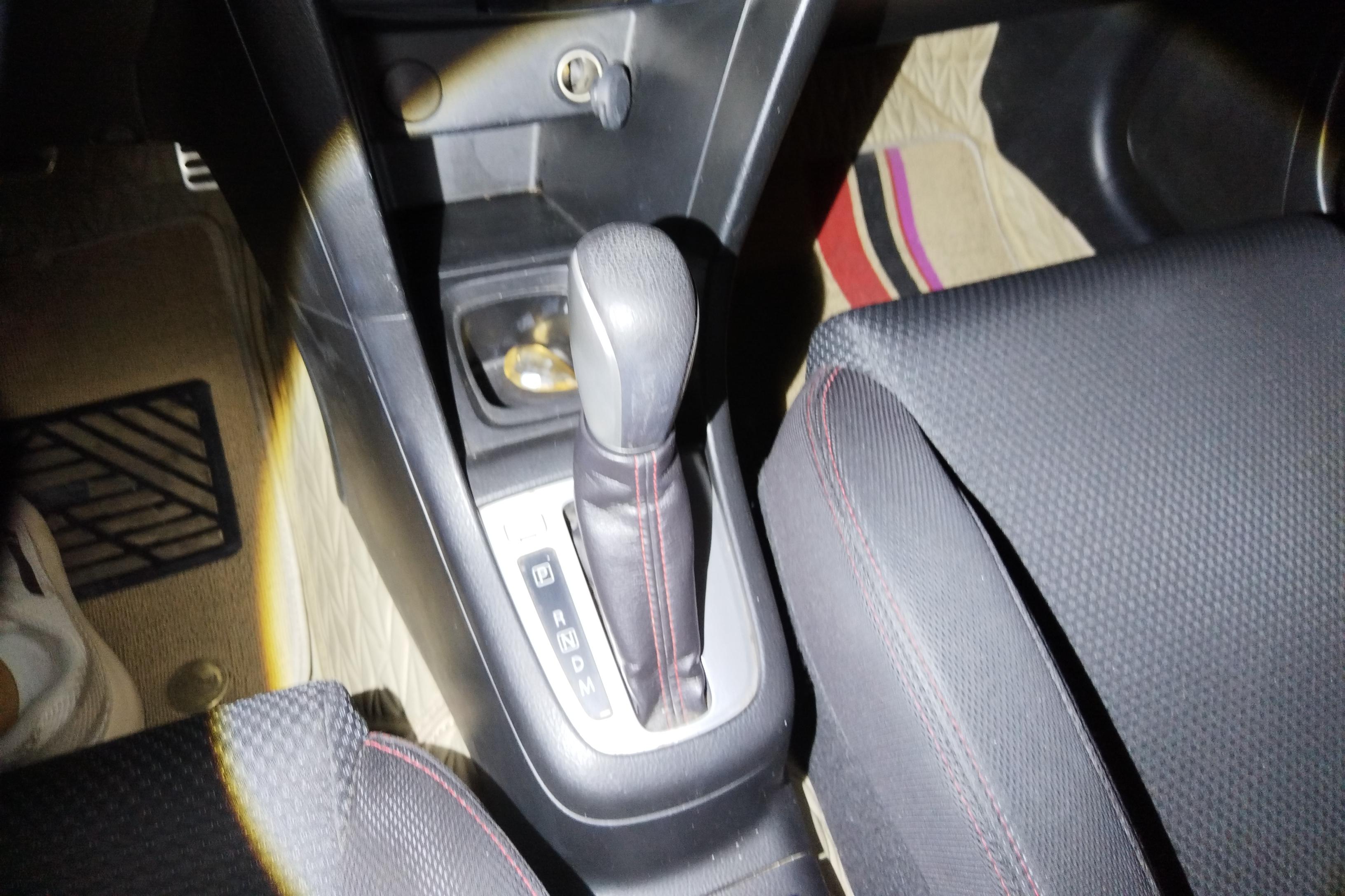 铃木速翼特 [进口] 2014款 1.6L 自动 5门5座两厢车 豪华版 