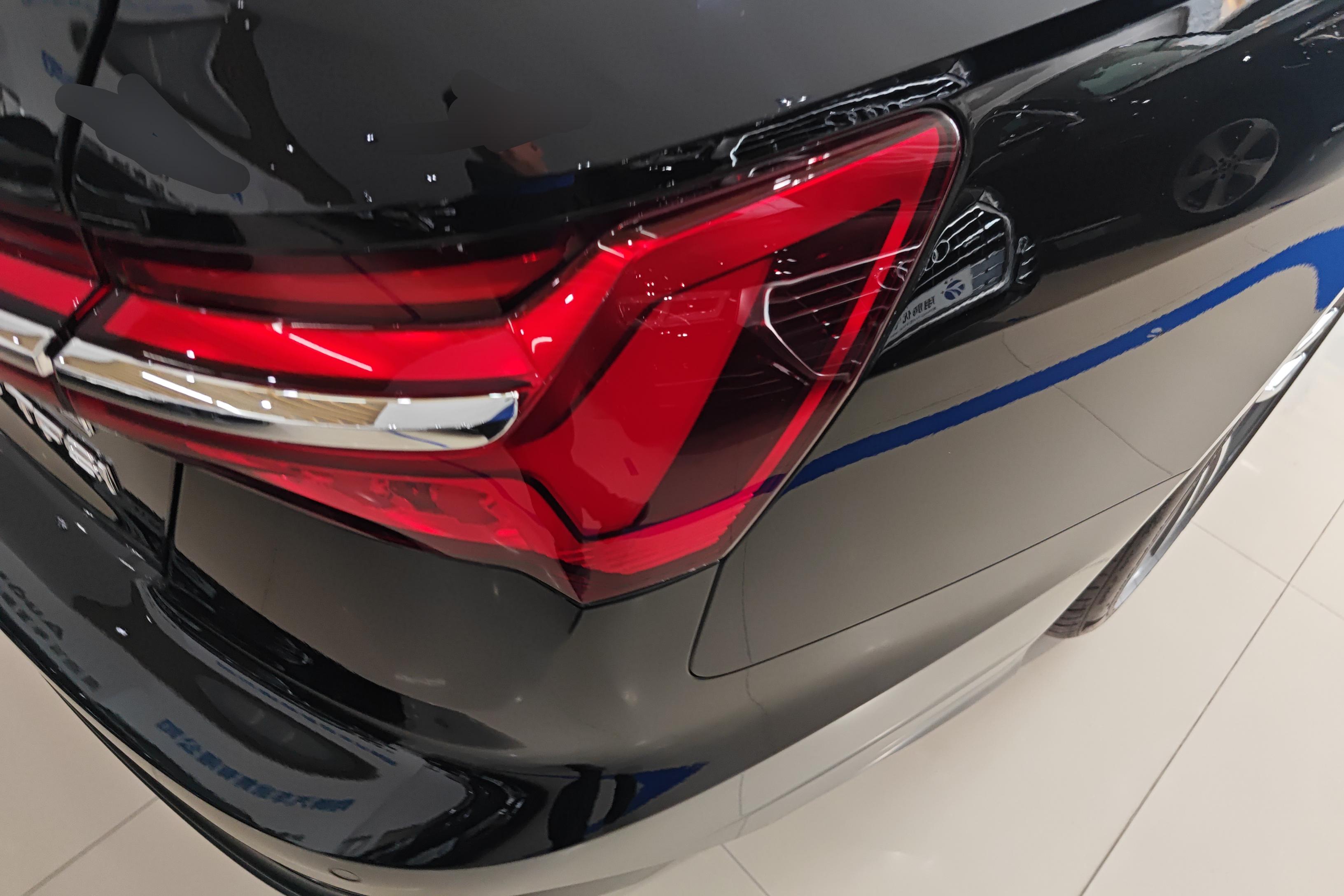 奥迪A6L 40TFSI 2021款 2.0T 自动 豪华动感型 (国Ⅵ) 