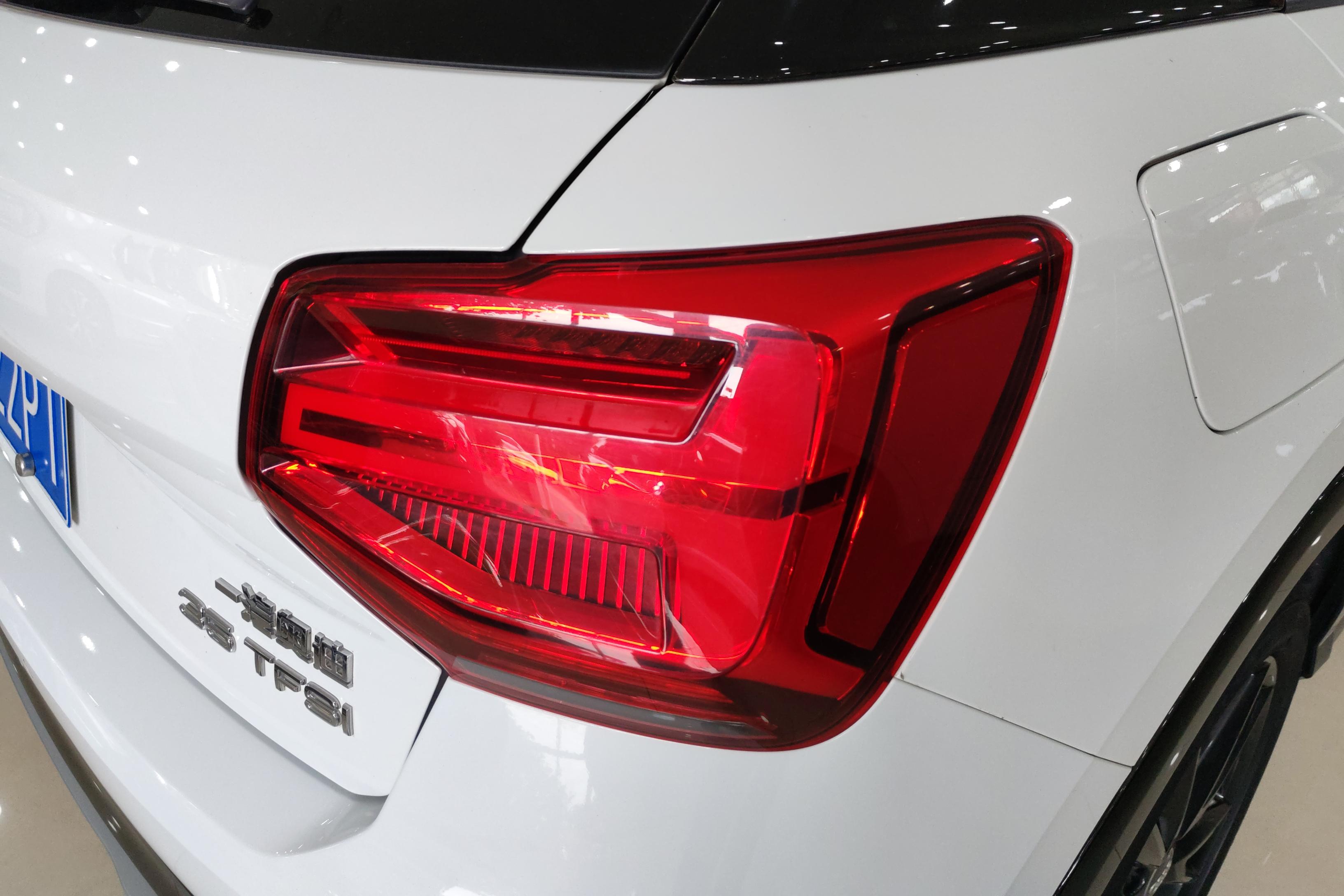 奥迪Q2L 35TFSI 2021款 1.4T 自动 进取动感型 (国Ⅵ) 