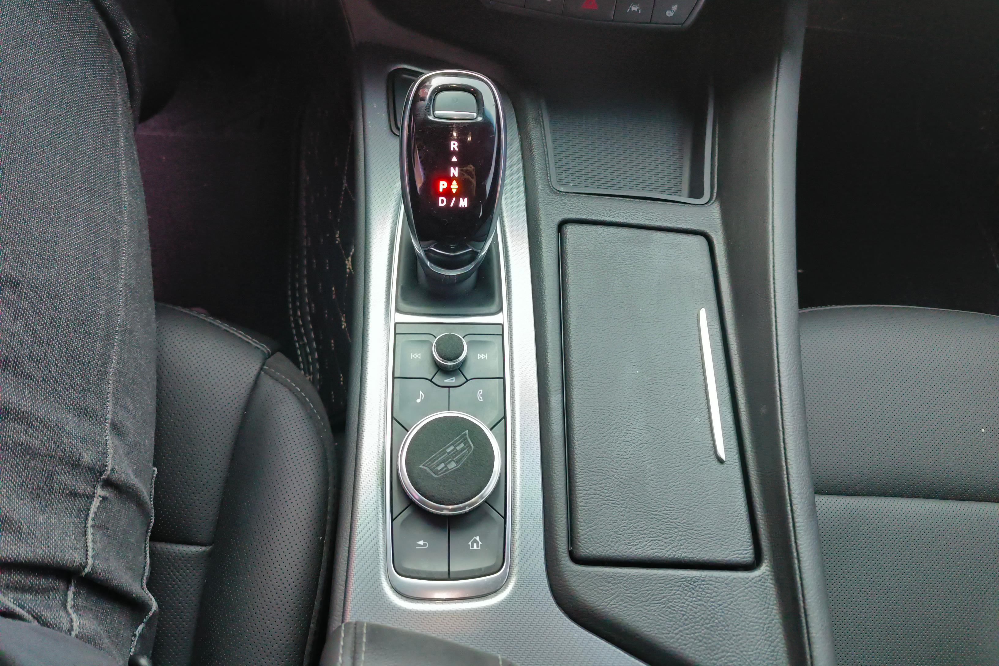 凯迪拉克CT5 2022款 2.0T 自动 28T铂金型 (国Ⅵ) 