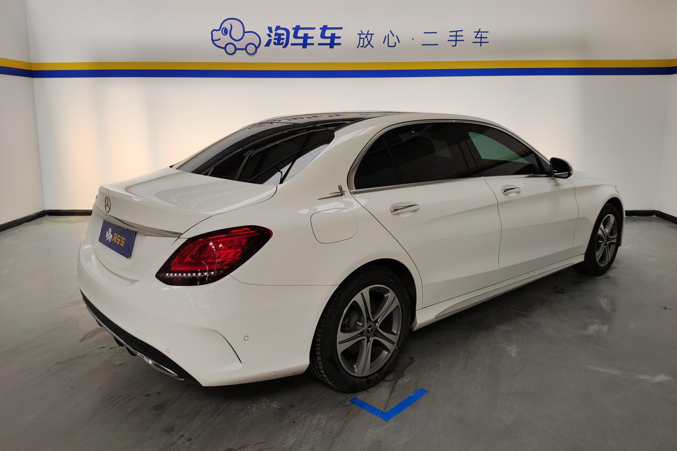 奔驰C级 C260L 2021款 1.5T 自动 运动版 (国Ⅵ) 