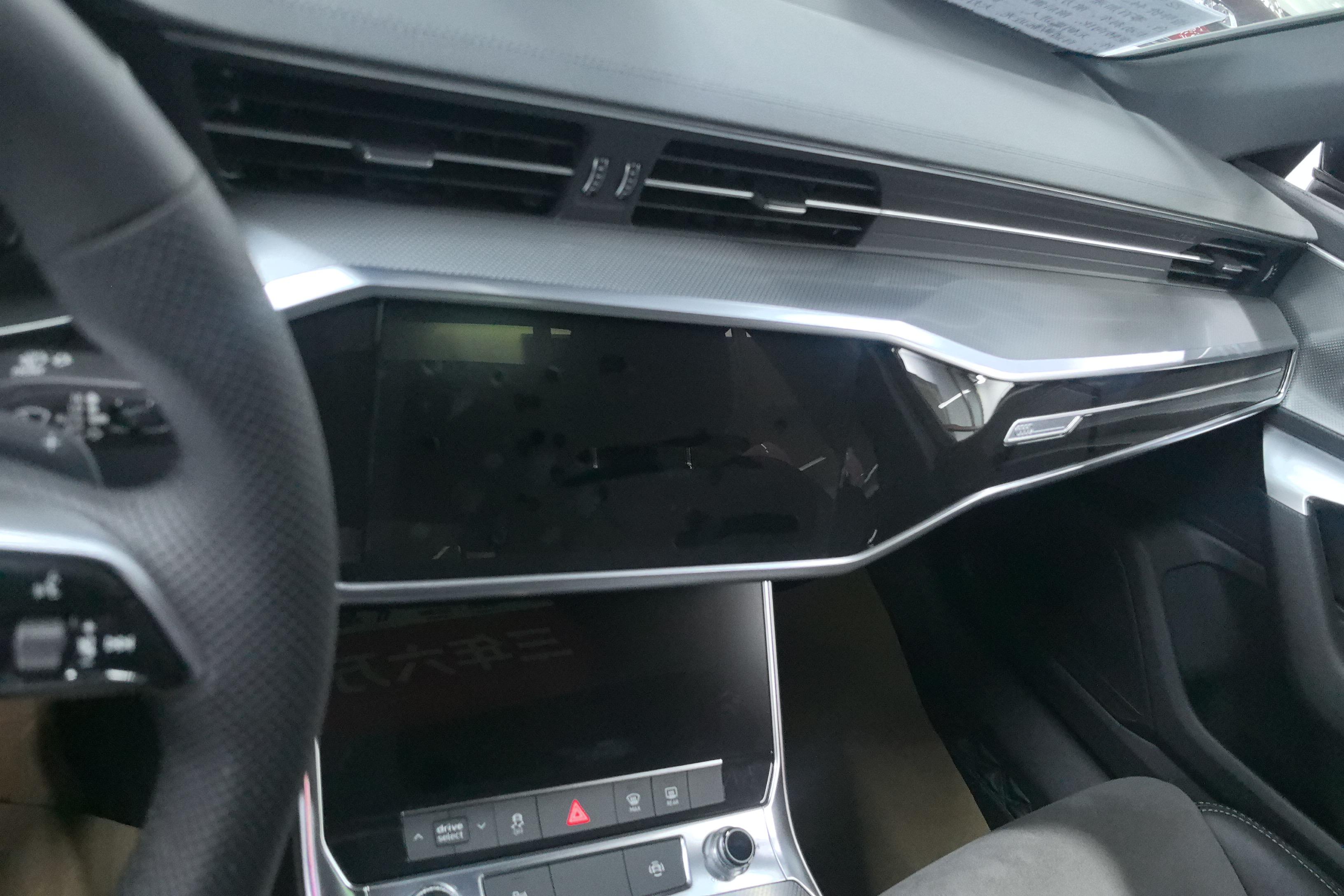 奥迪A6L 45TFSI 2022款 2.0T 自动 臻选动感型 (国Ⅵ) 