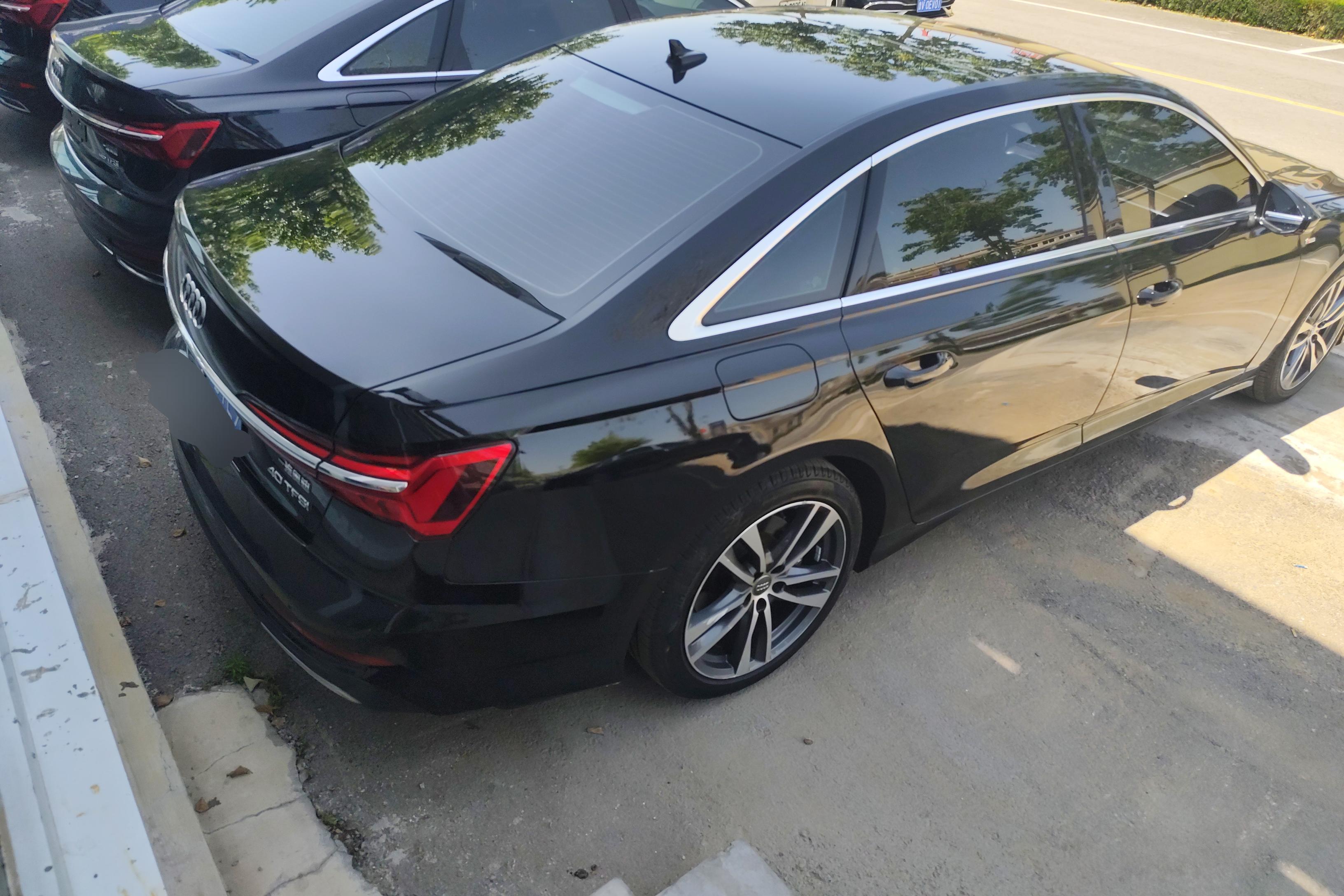 奥迪A6L 40TFSI 2020款 2.0T 自动 豪华动感型 (国Ⅵ) 