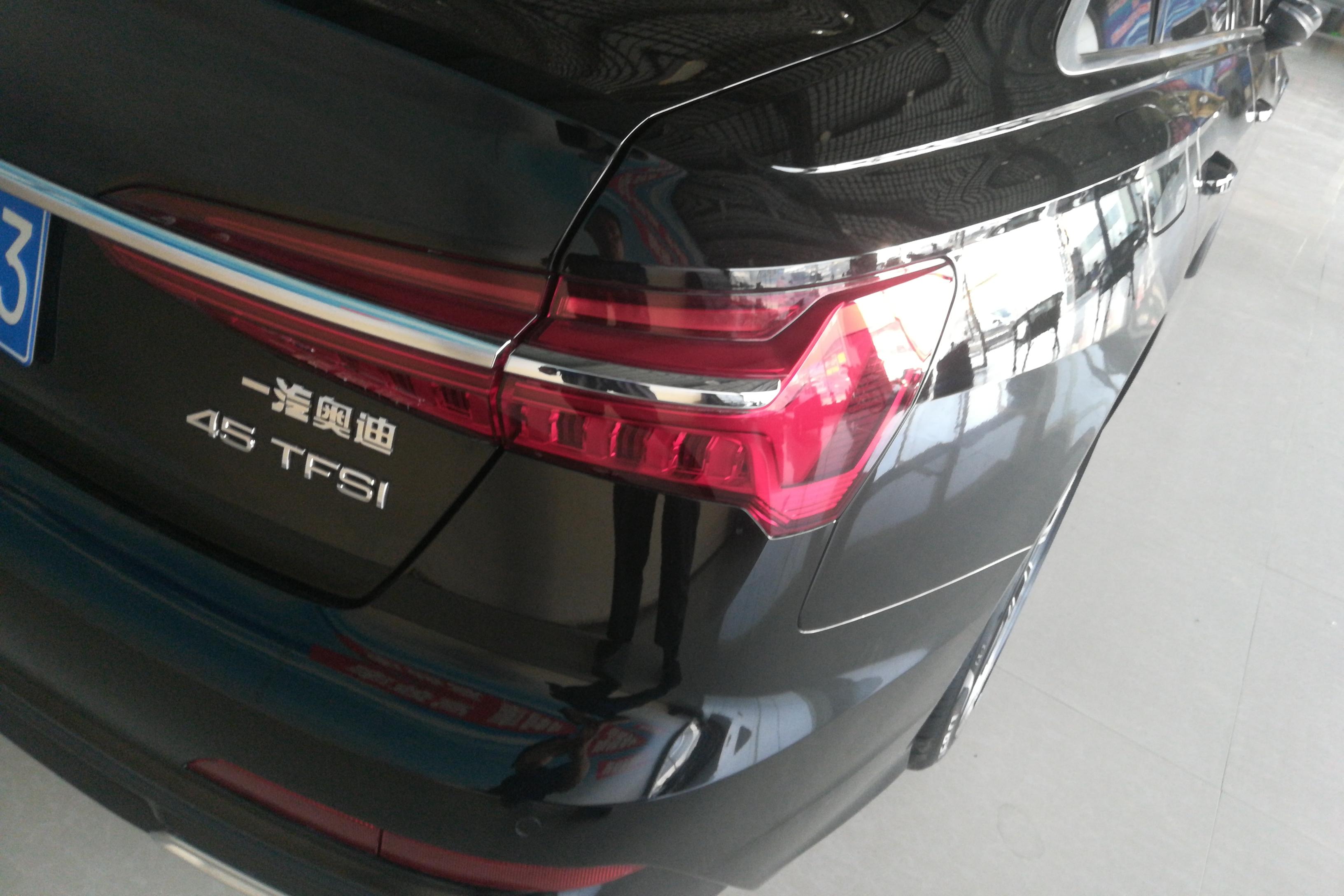 奥迪A6L 45TFSI 2022款 2.0T 自动 臻选动感型 (国Ⅵ) 