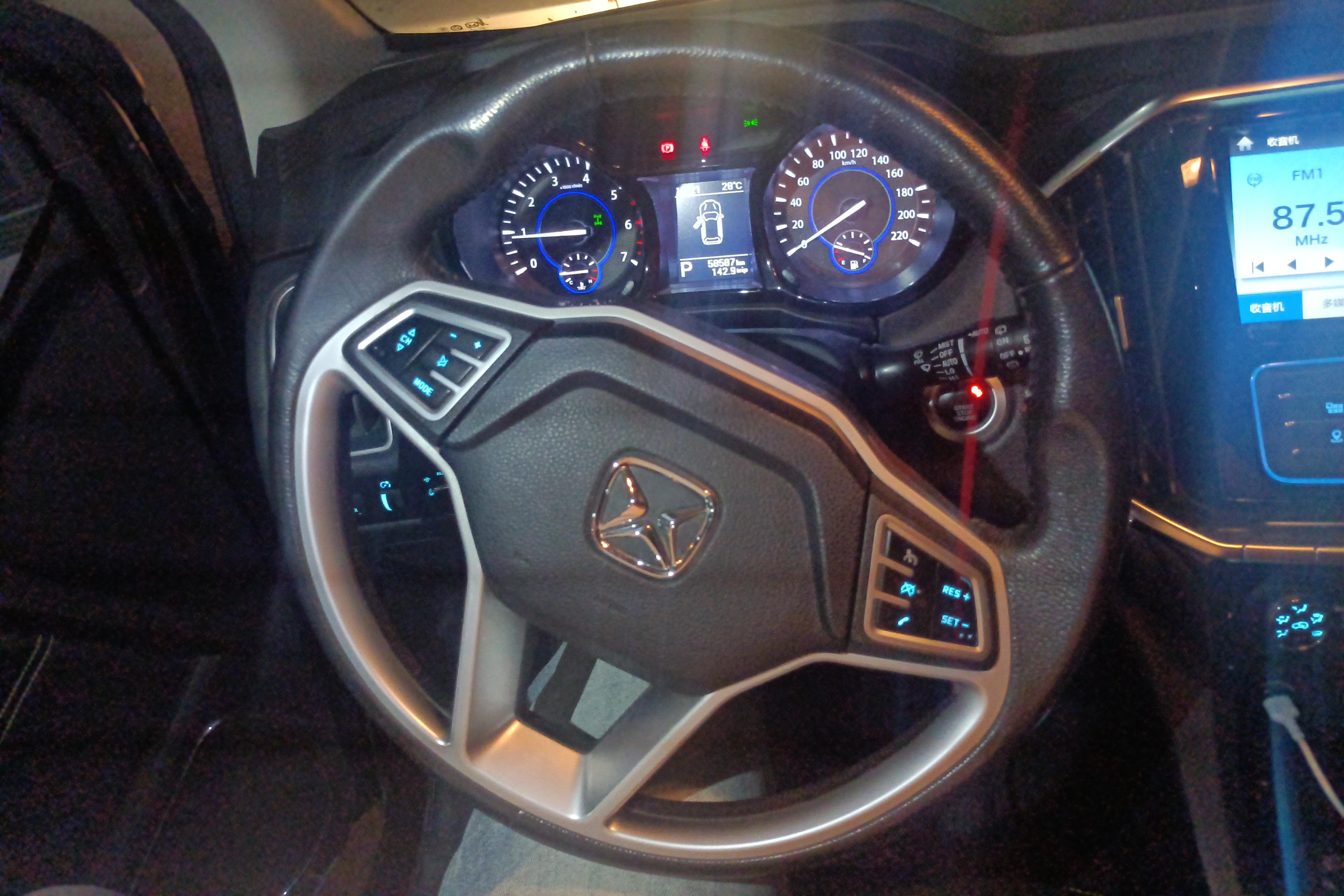 江铃驭胜 S350 2016款 2.0T 自动 四驱 豪华天窗版 (国Ⅴ) 