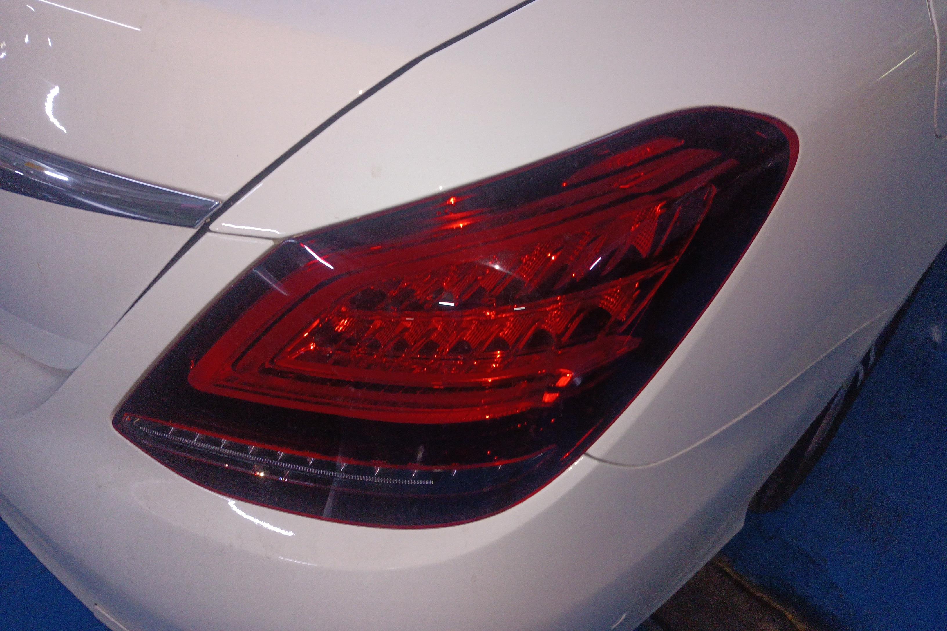 奔驰C级 C260L 2020款 1.5T 自动 运动版改款 (国Ⅵ) 