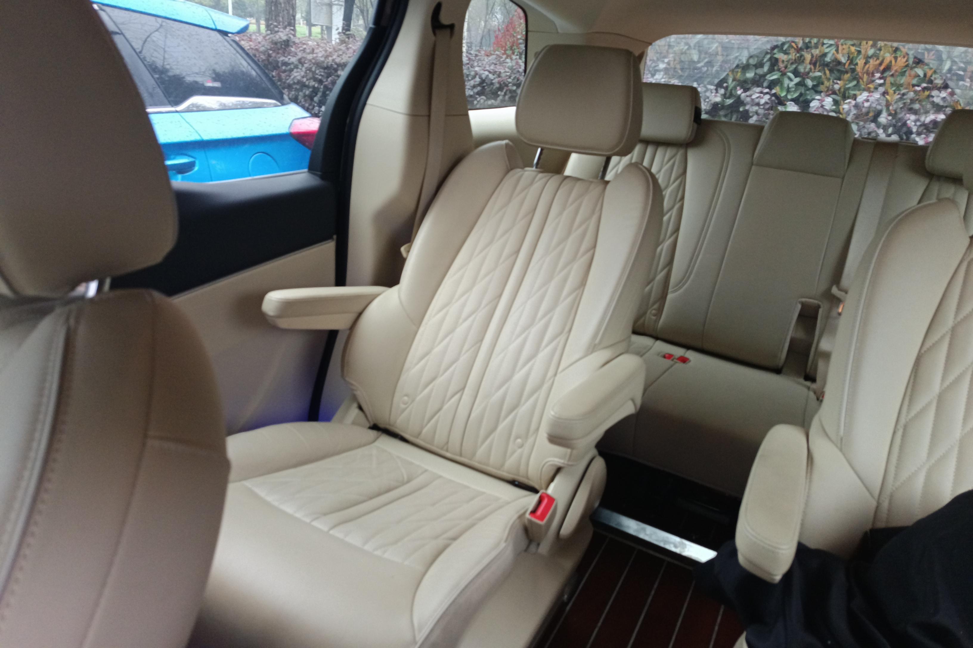 别克GL8 2022款 2.0T 自动 7座 652T豪华型 (国Ⅵ) 