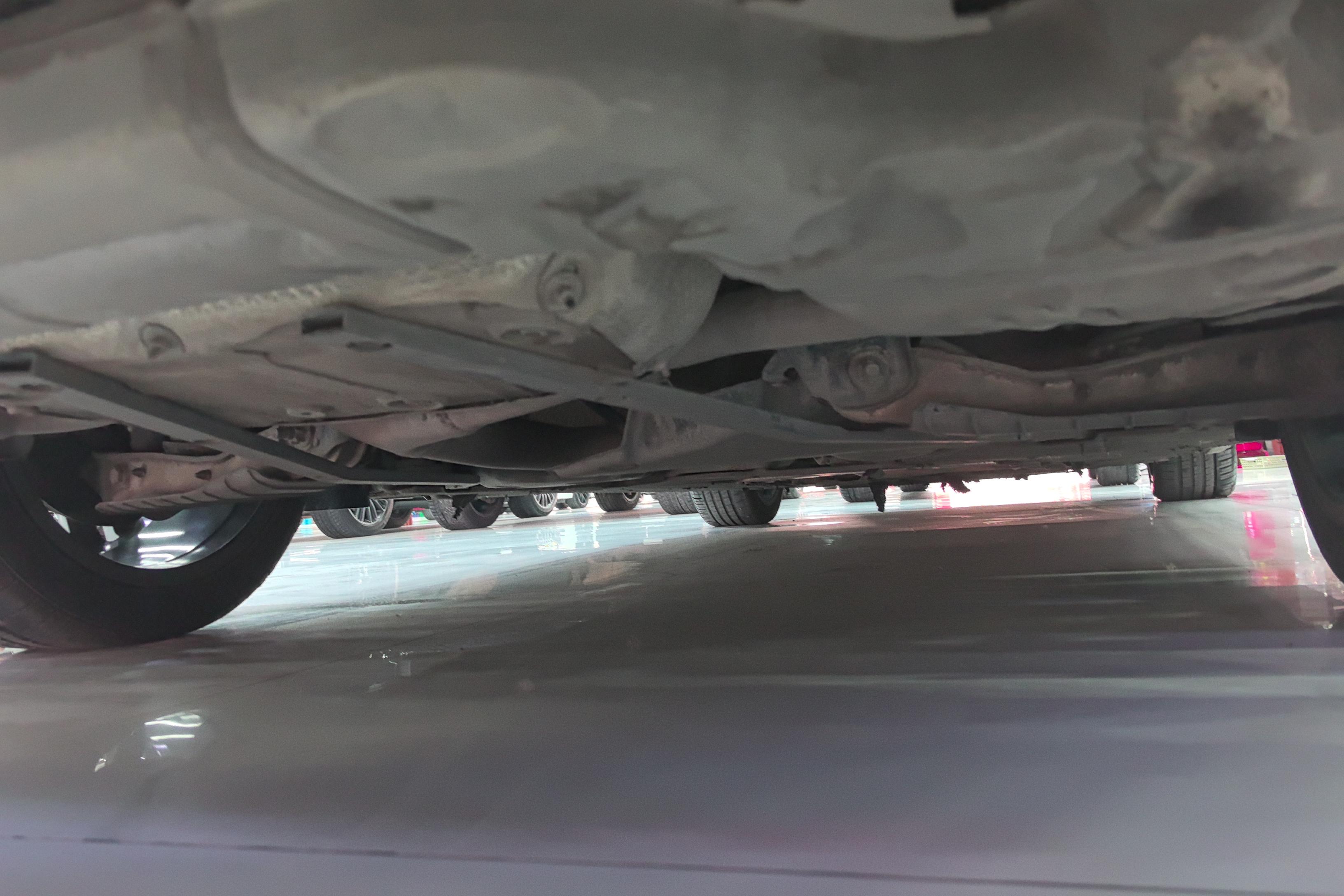 奥迪A6L 40TFSI 2020款 2.0T 自动 豪华动感型 (国Ⅵ) 