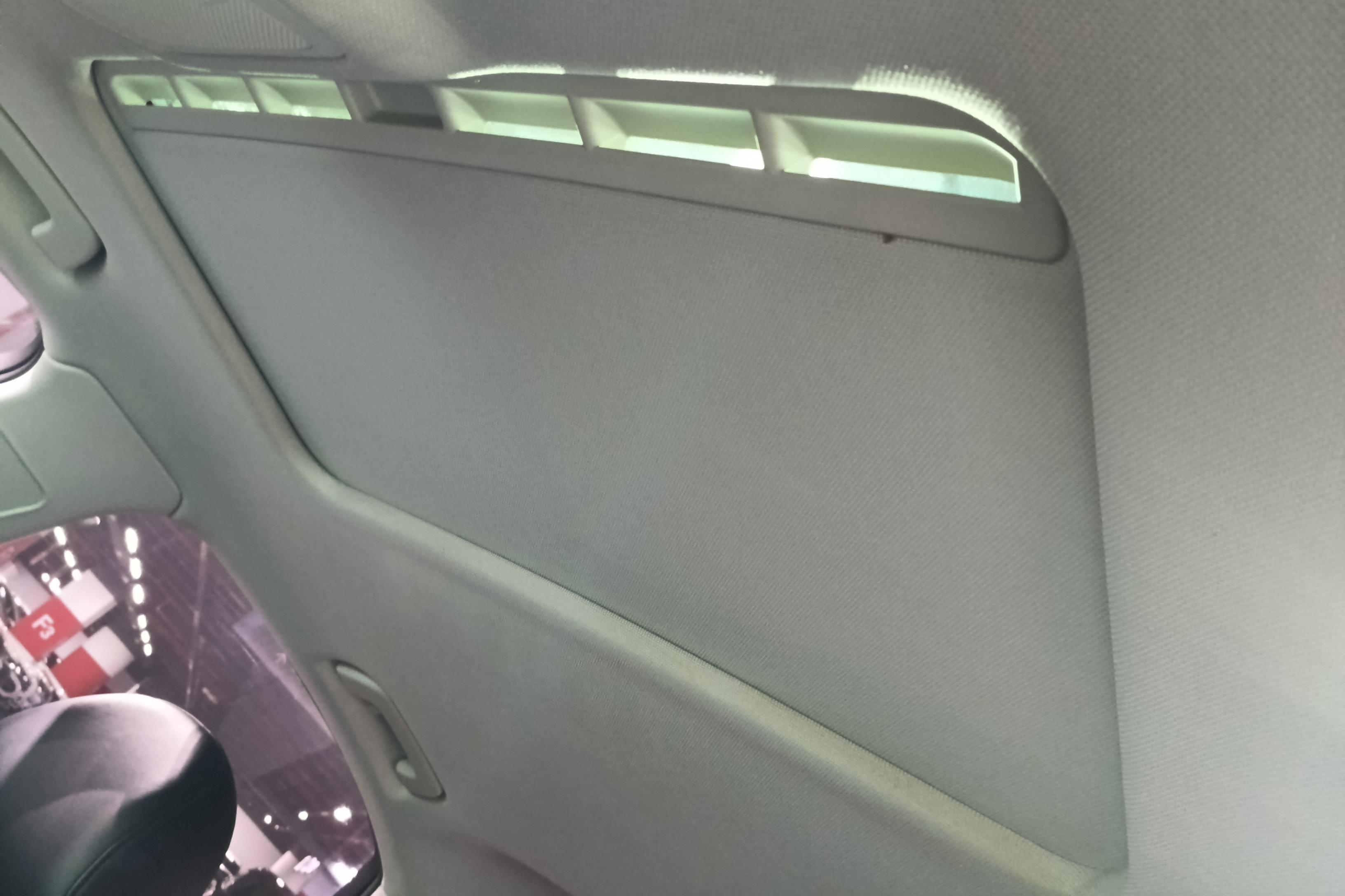 奥迪A4L 2016款 2.0T 自动 标准型典藏版 (国Ⅴ) 